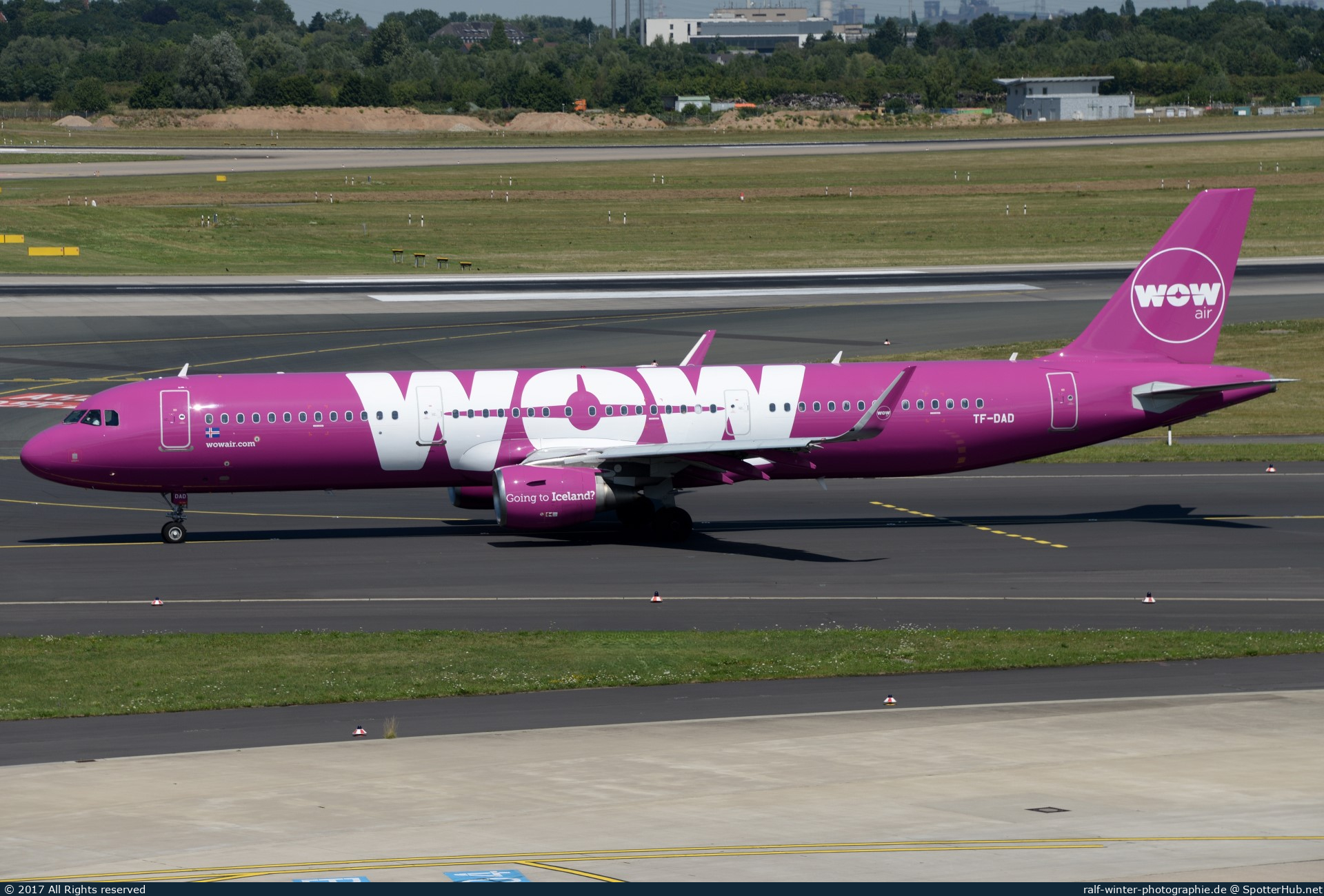 Photo of TF-DAD - Airbus A321-211 operated by WOW air