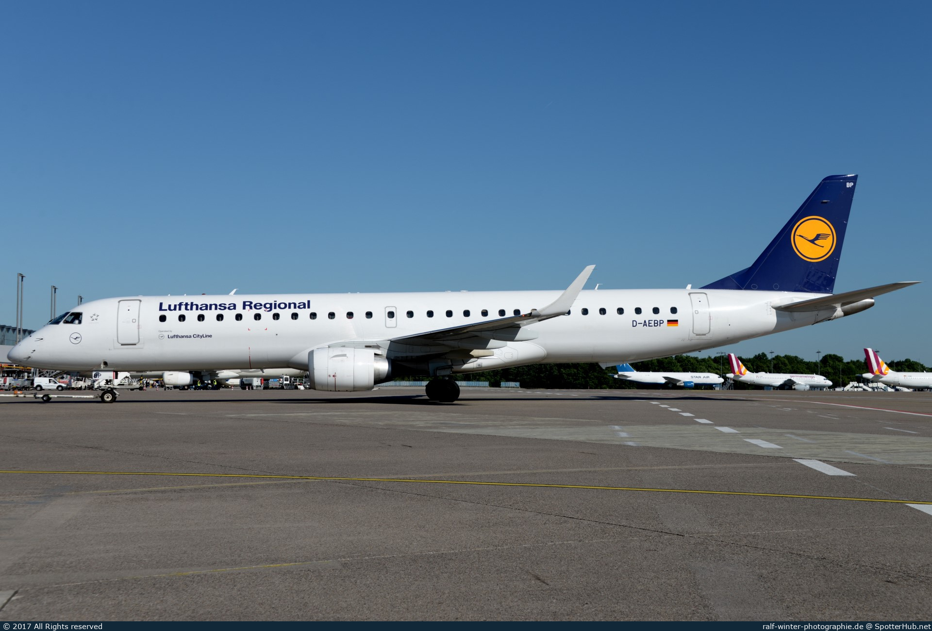 Photo of D-AEBP - Embraer ERJ-195LR operated by Lufthansa CityLine