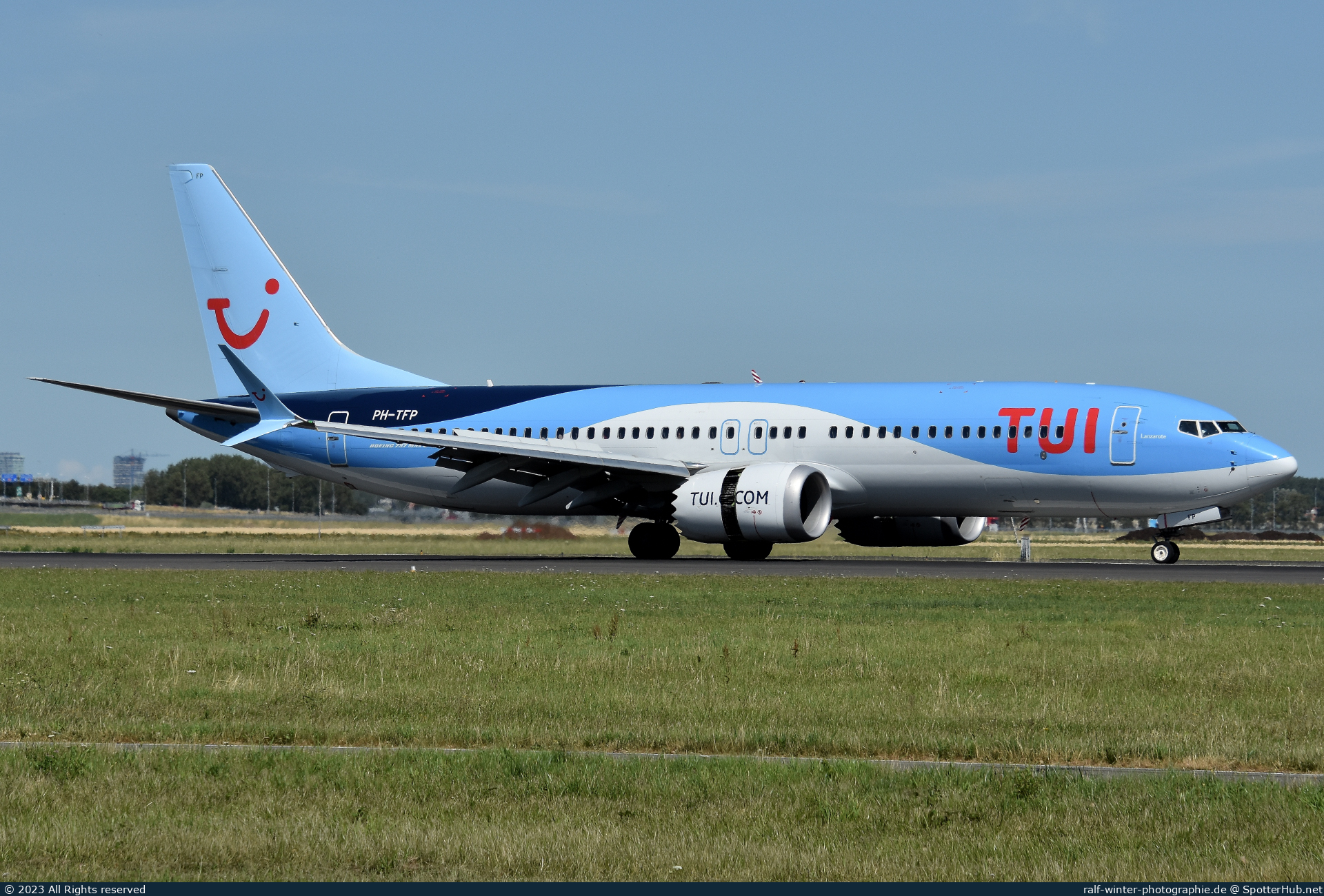 Photo of PH-TFP - Boeing 737 MAX 8 operated by TUI Airlines Nederland