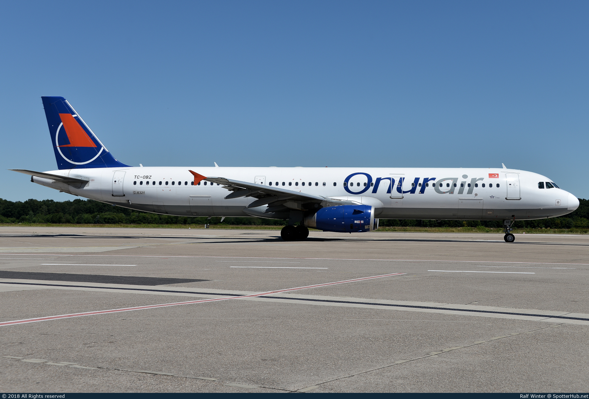 Photo of TC-OBZ - Airbus A321-231 operated by Onur Air