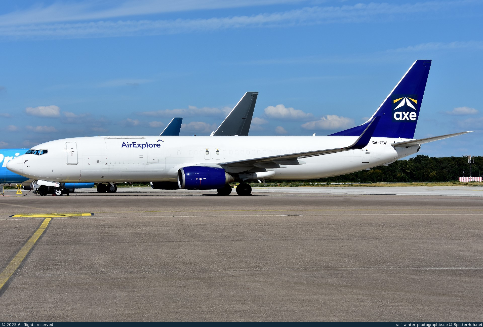 Photo of OM-EDH - Boeing 737-883(SF) operated by AirExplore