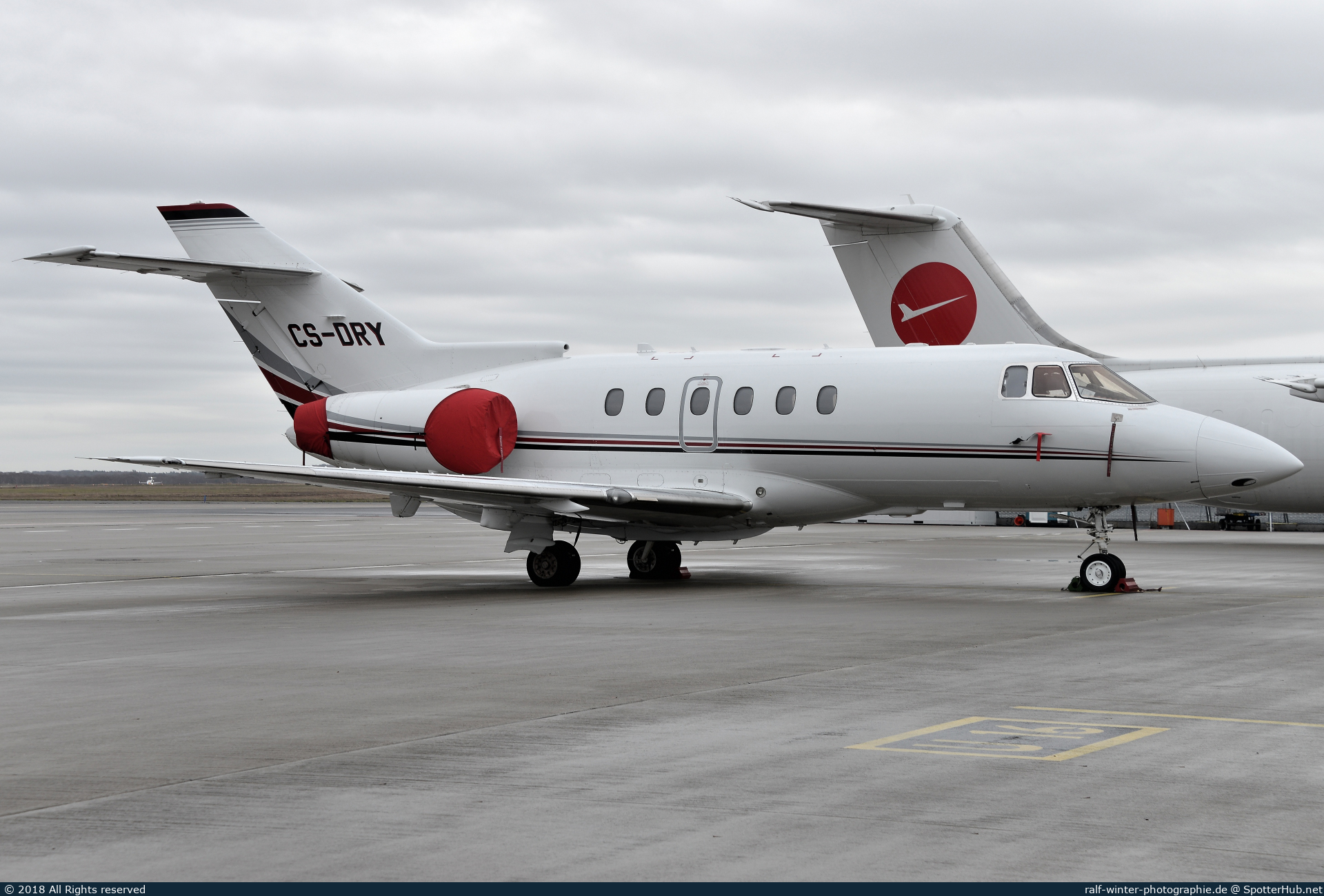 Photo of CS-DRY - Hawker Beechcraft 800XPi operated by NetJets Europe