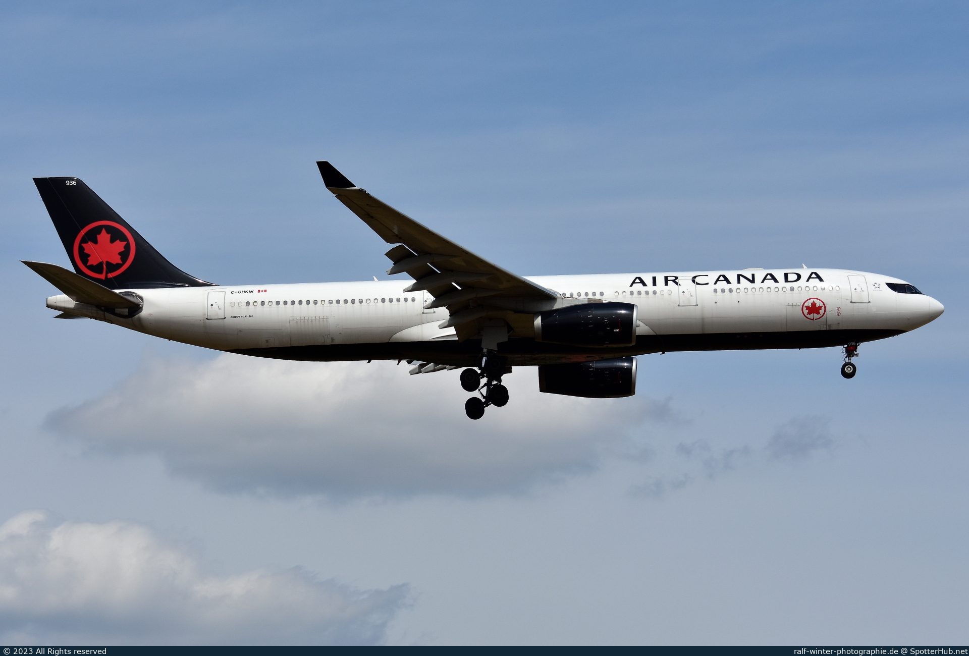 Photo of C-GHKW - Airbus A330-343 operated by Air Canada