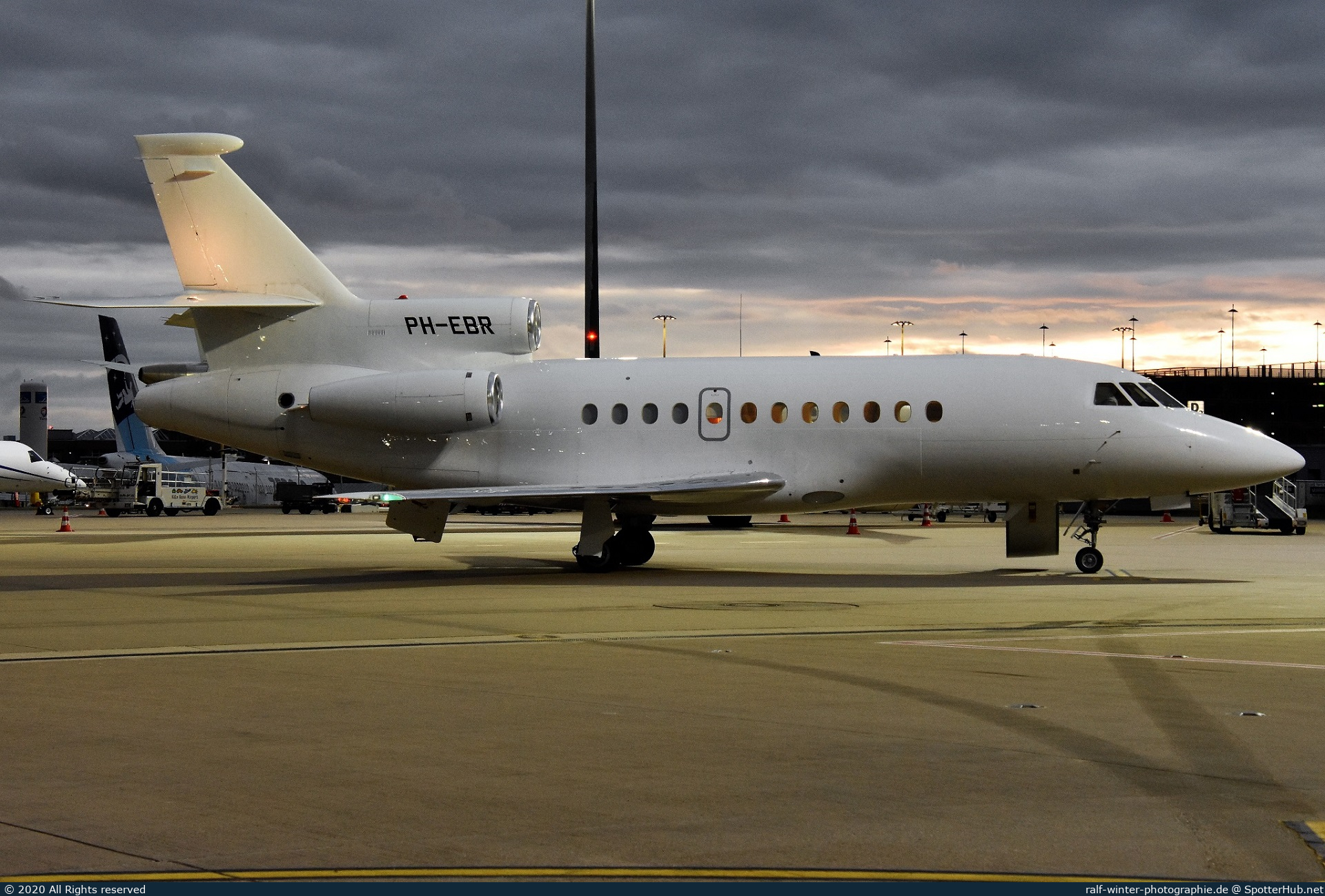 Photo of PH-EBR - Dassault Falcon 900B operated by EXXAero International