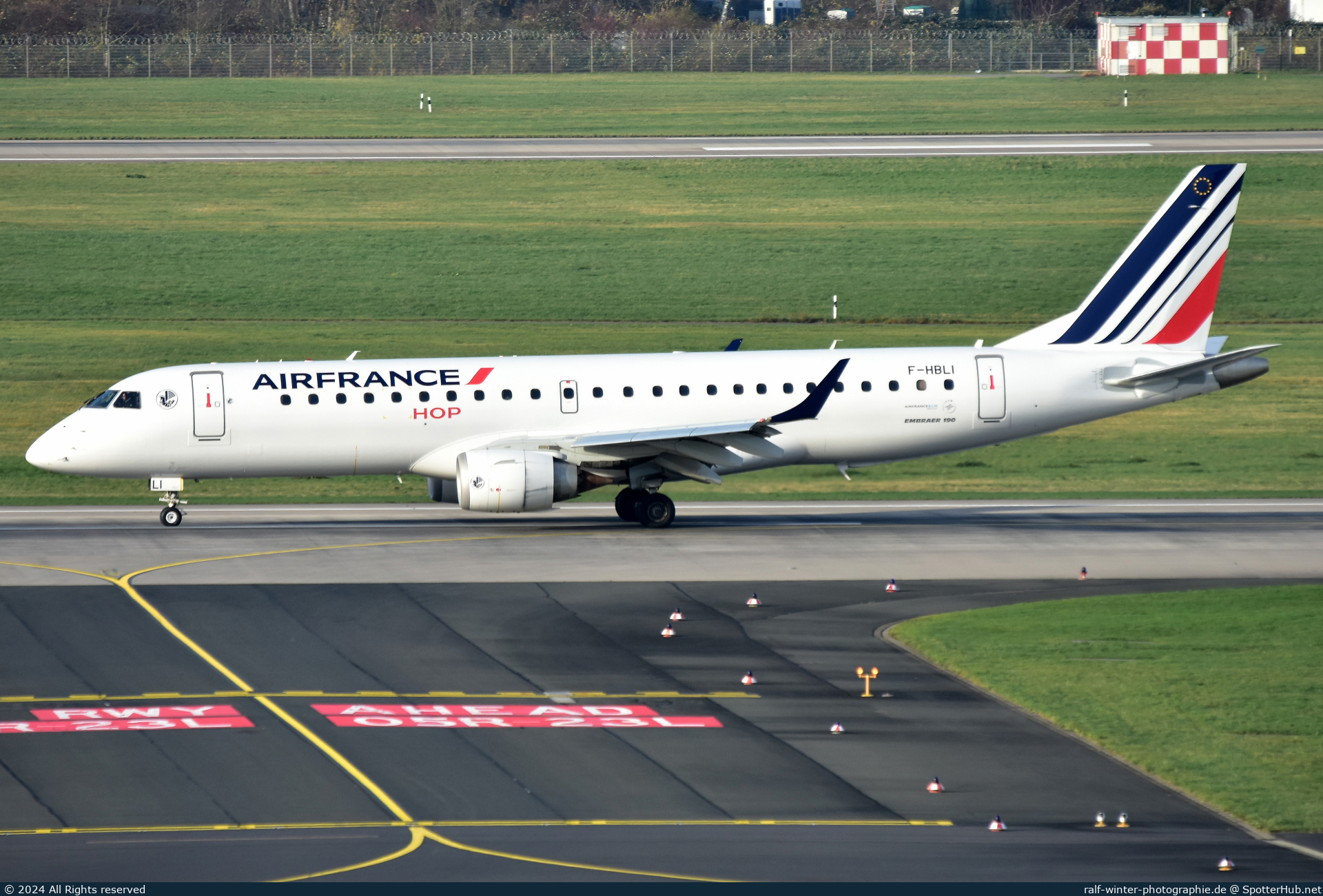 Photo of F-HBLI - Embraer ERJ-190STD operated by Air France HOP
