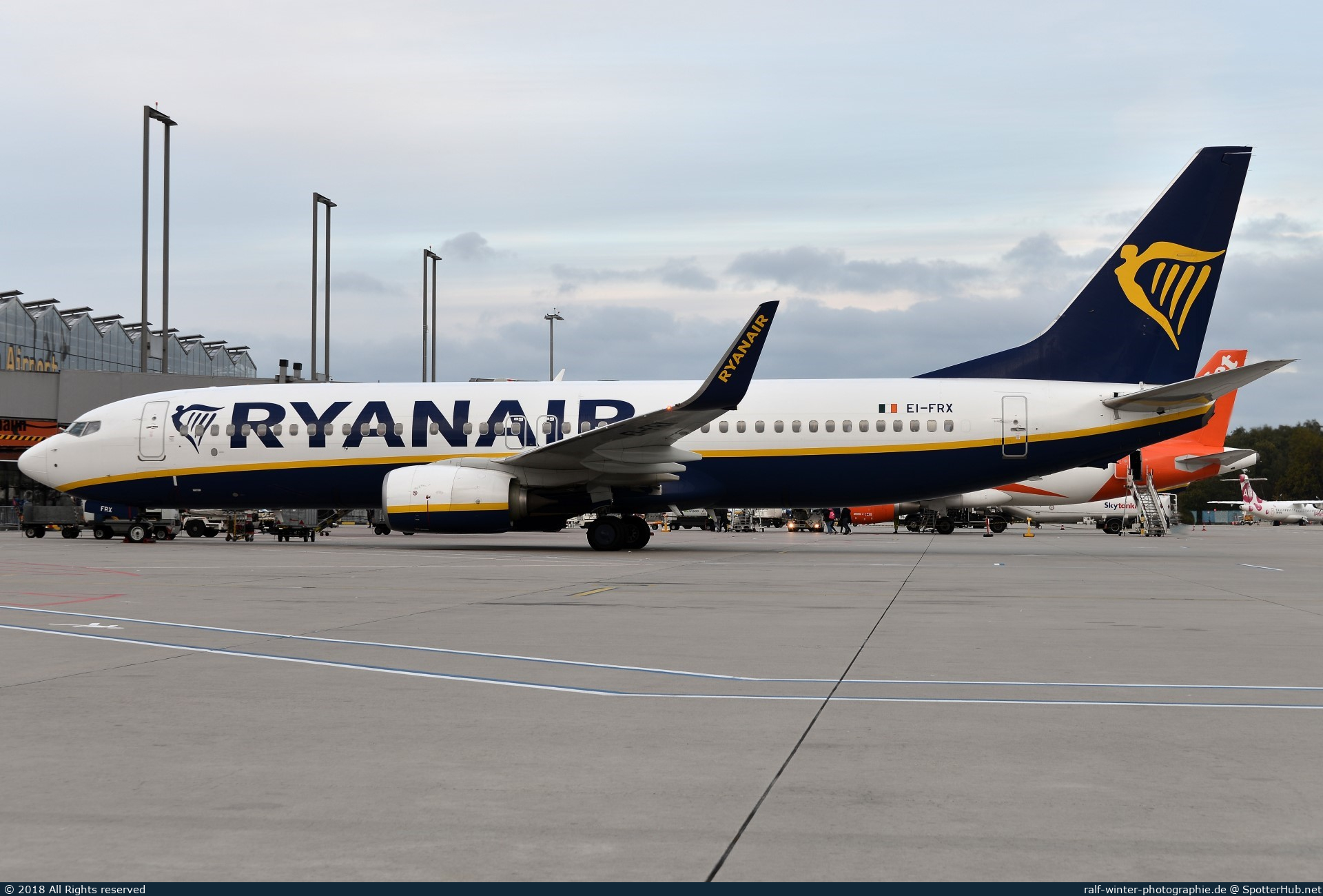 Photo of EI-FRX - Boeing 737-8AS operated by Ryanair