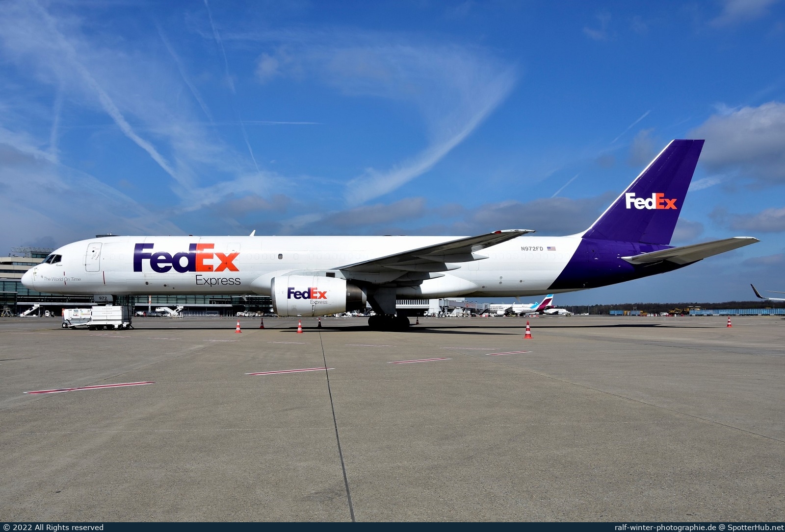 Photo of N972FD - Boeing 757-28A(SF) operated by FedEx