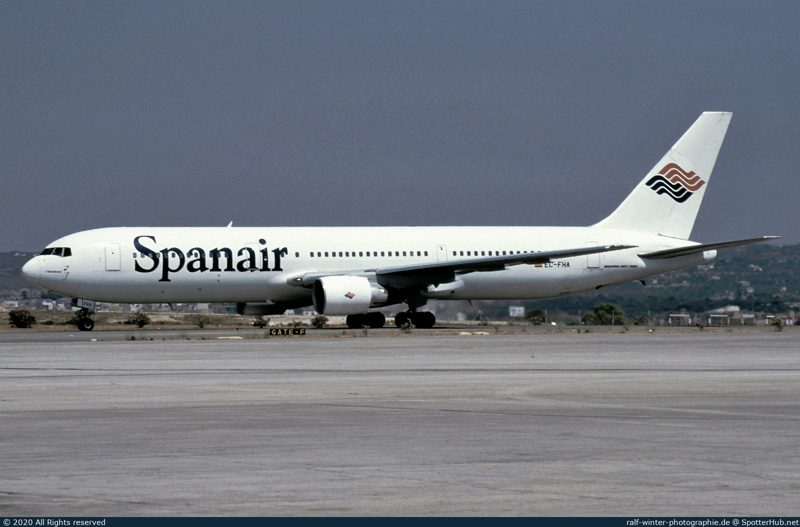 Photo of EC-FHA - Boeing 767-3Y0(ER) operated by Spanair