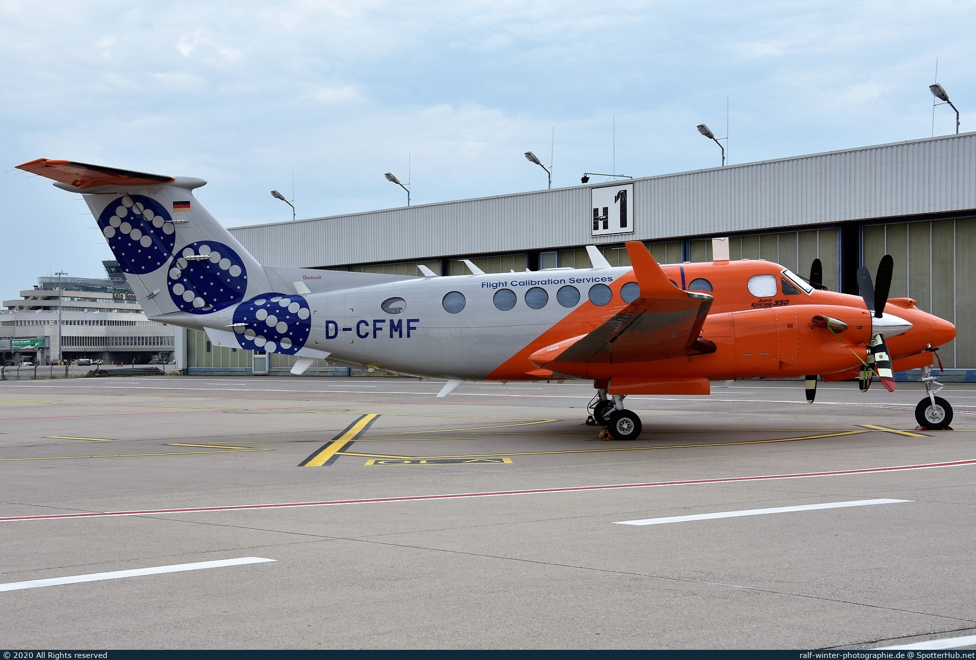 Photo of D-CFMF - Beechcraft B300 Super King Air 350 operated by FCS Flight Calibration Services