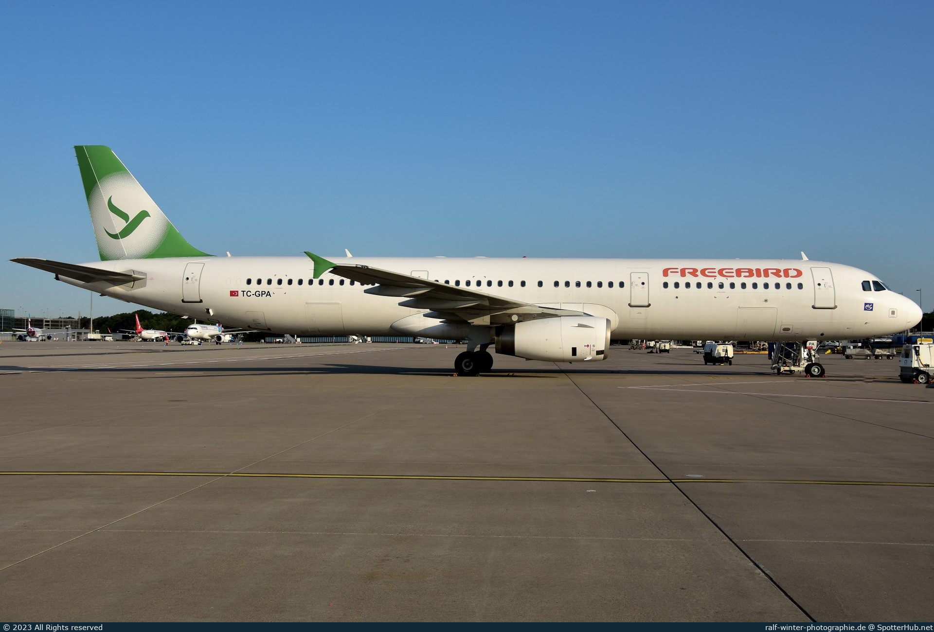 Photo of TC-GPA - Airbus A321-231 operated by Freebird Airlines (opb BBN Airlines)
