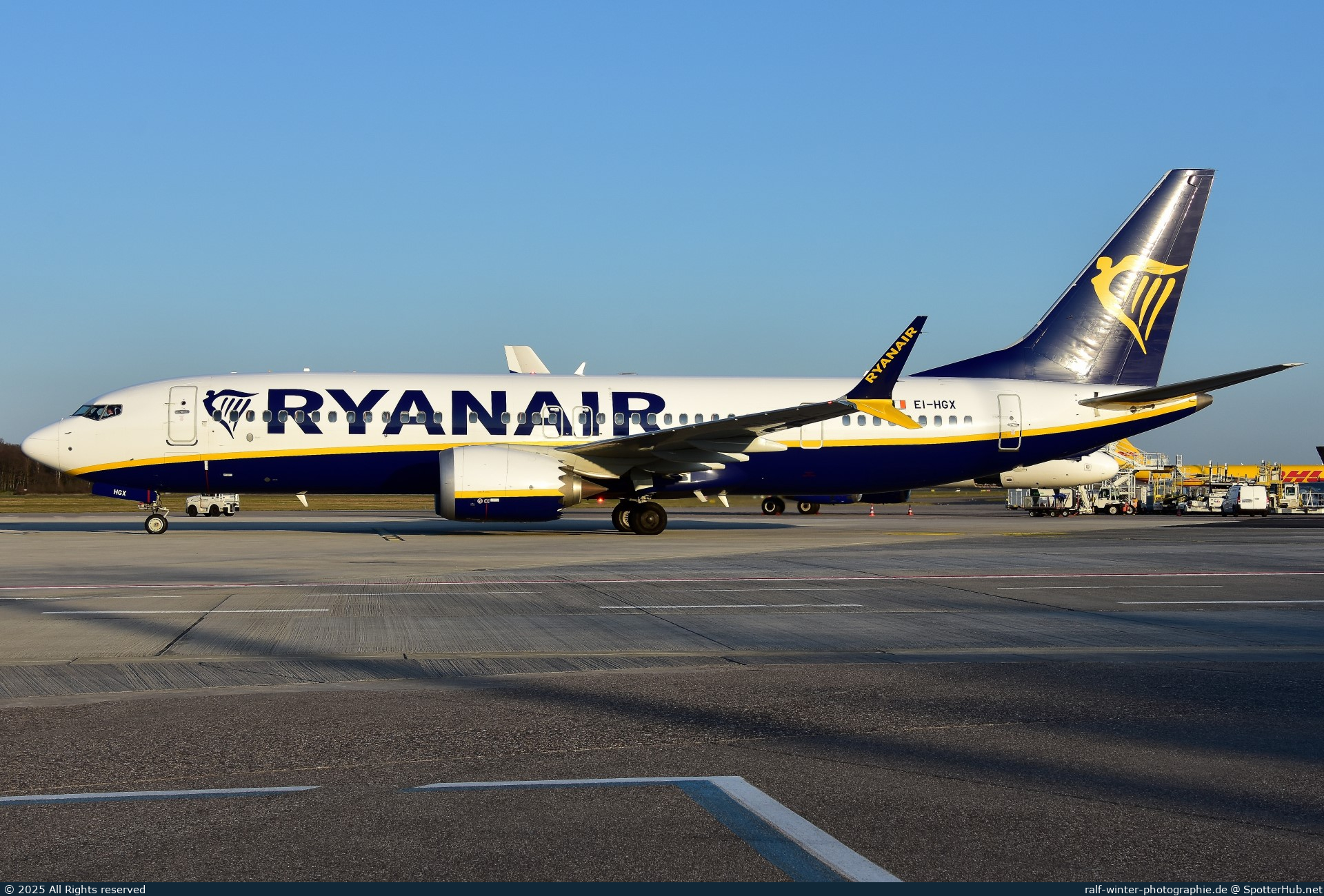 Photo of EI-HGX - Boeing 737 MAX 8-200 operated by Ryanair