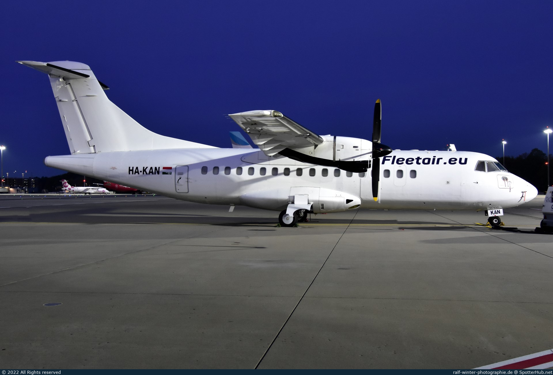Photo of HA-KAN - ATR 42-320(F) operated by Fleet Air International
