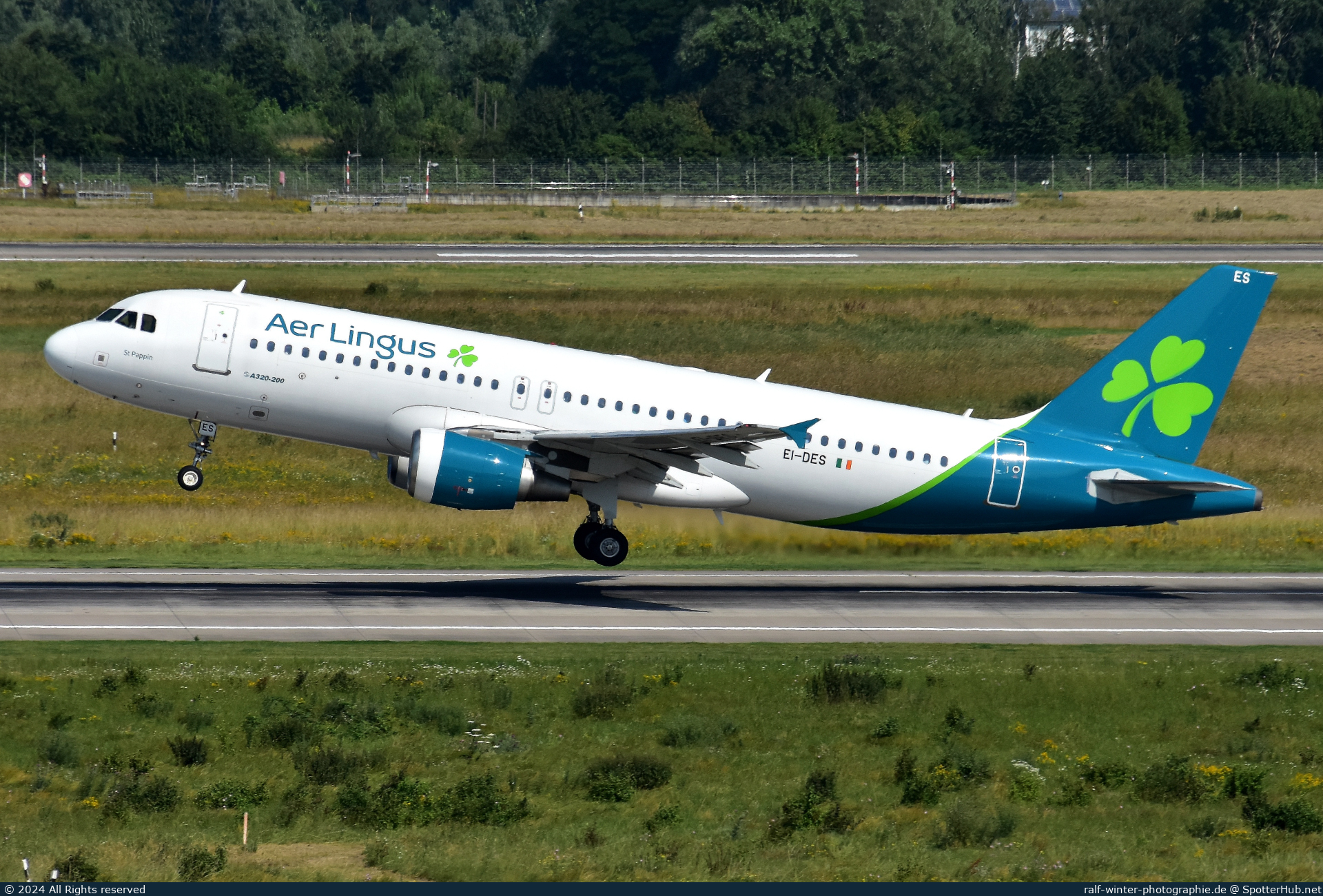 Photo of EI-DES - Airbus A320-214 operated by Aer Lingus
