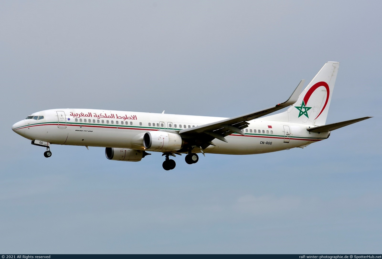 Photo of CN-RGG - Boeing 737-86N operated by Royal Air Maroc