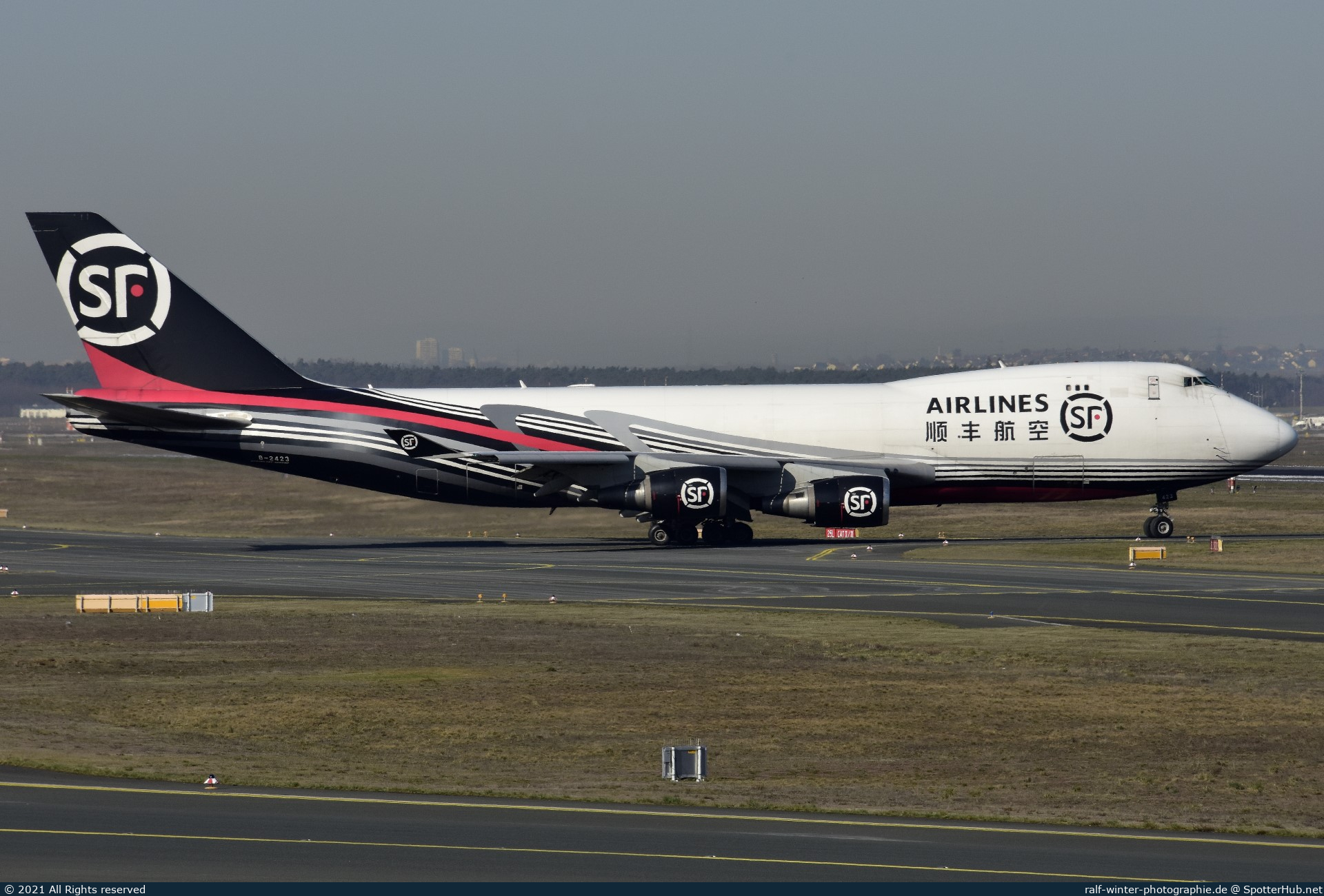 Photo of B-2423 - Boeing 747-467F(ER) operated by SF Airlines