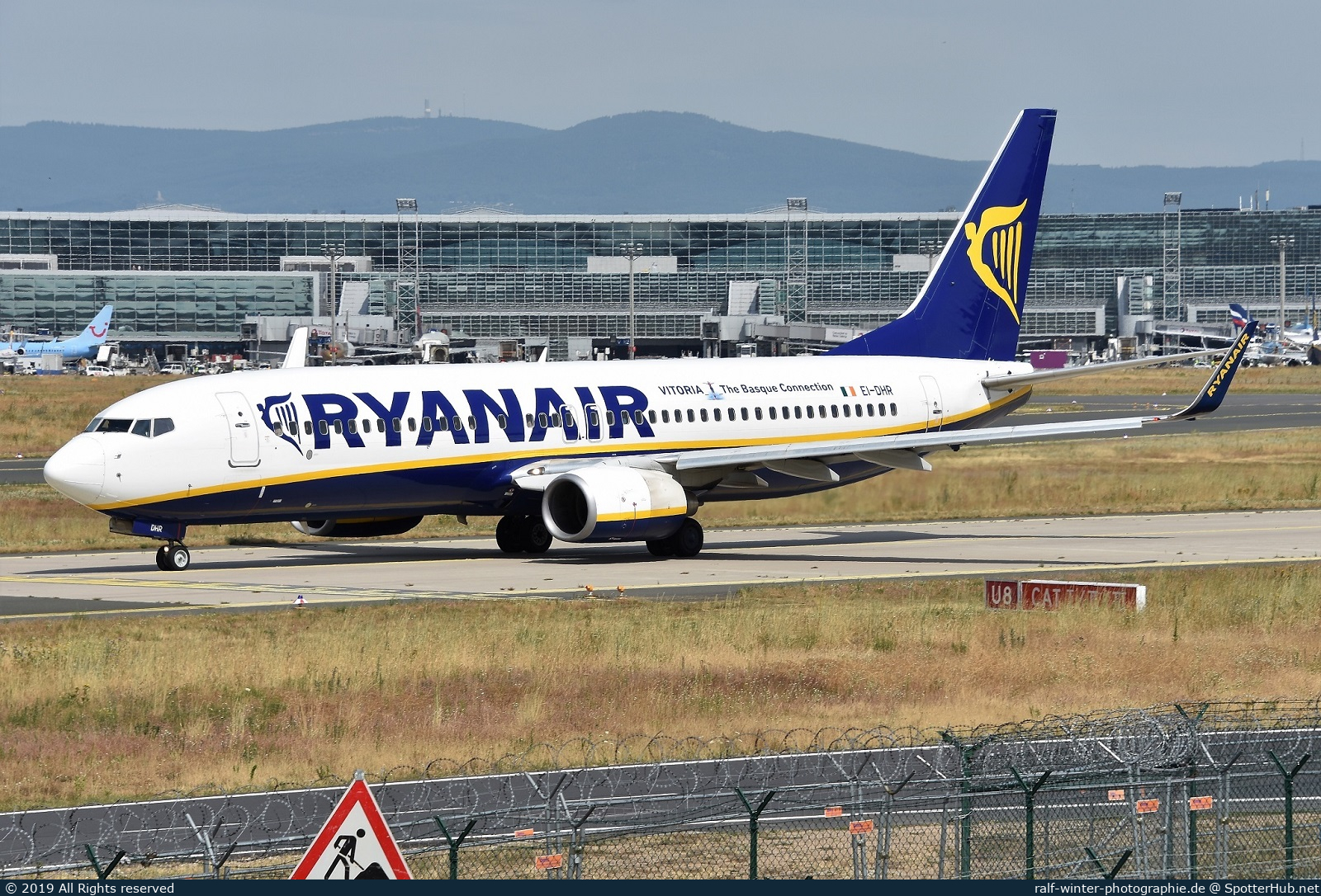 Photo of EI-DHR - Boeing 737-8AS operated by Ryanair