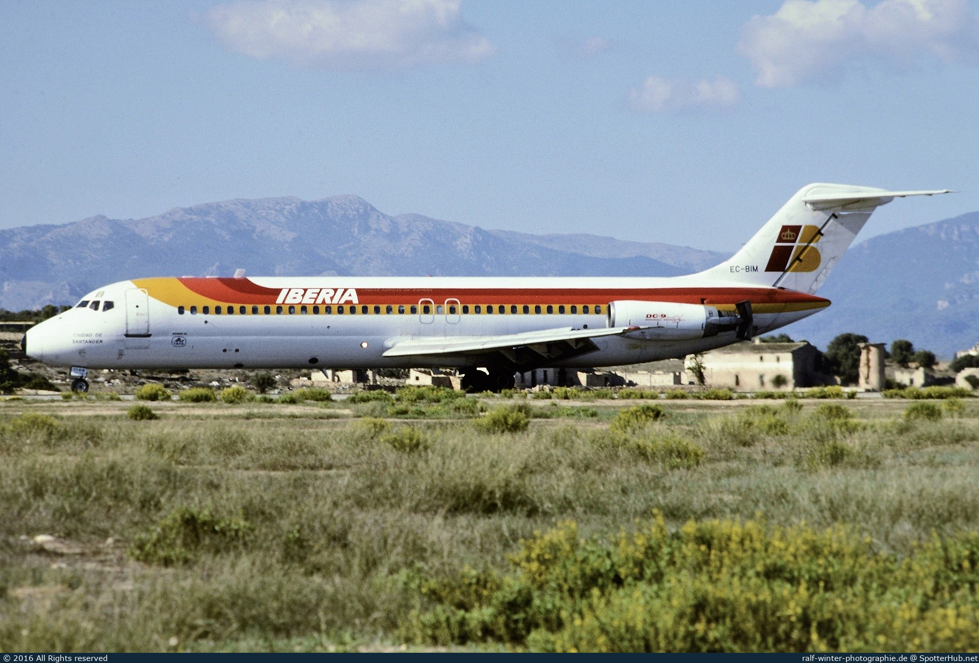 Photo of EC-BIM - McDonnell Douglas DC-9-32 operated by Iberia