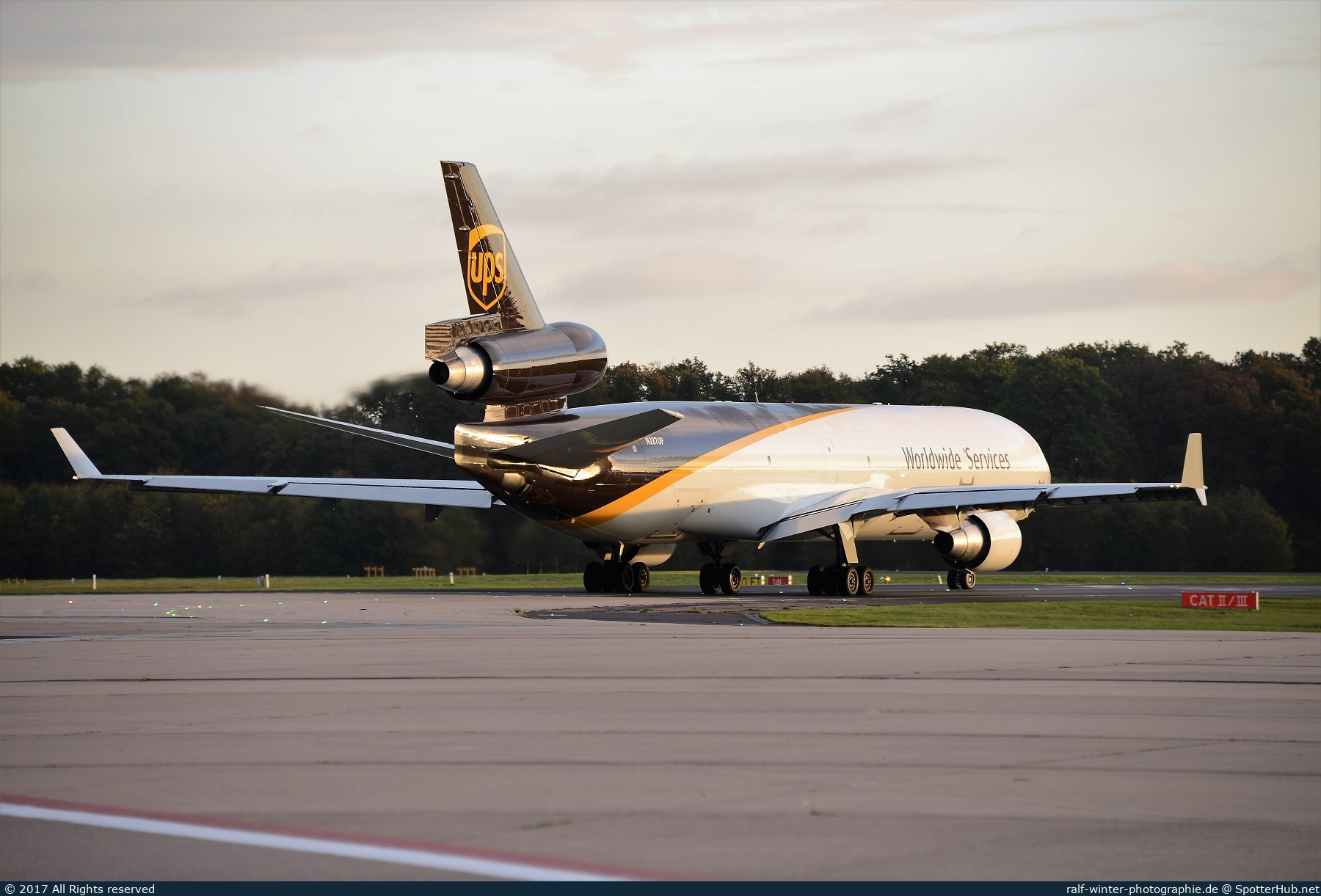 Photo of N287UP - McDonnell Douglas MD-11(F) operated by UPS United Parcel Service