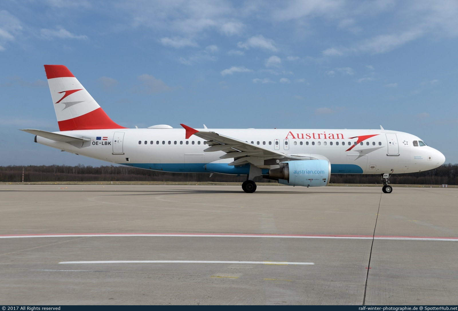 Photo of OE-LBK - Airbus A320-214 operated by Austrian Airlines