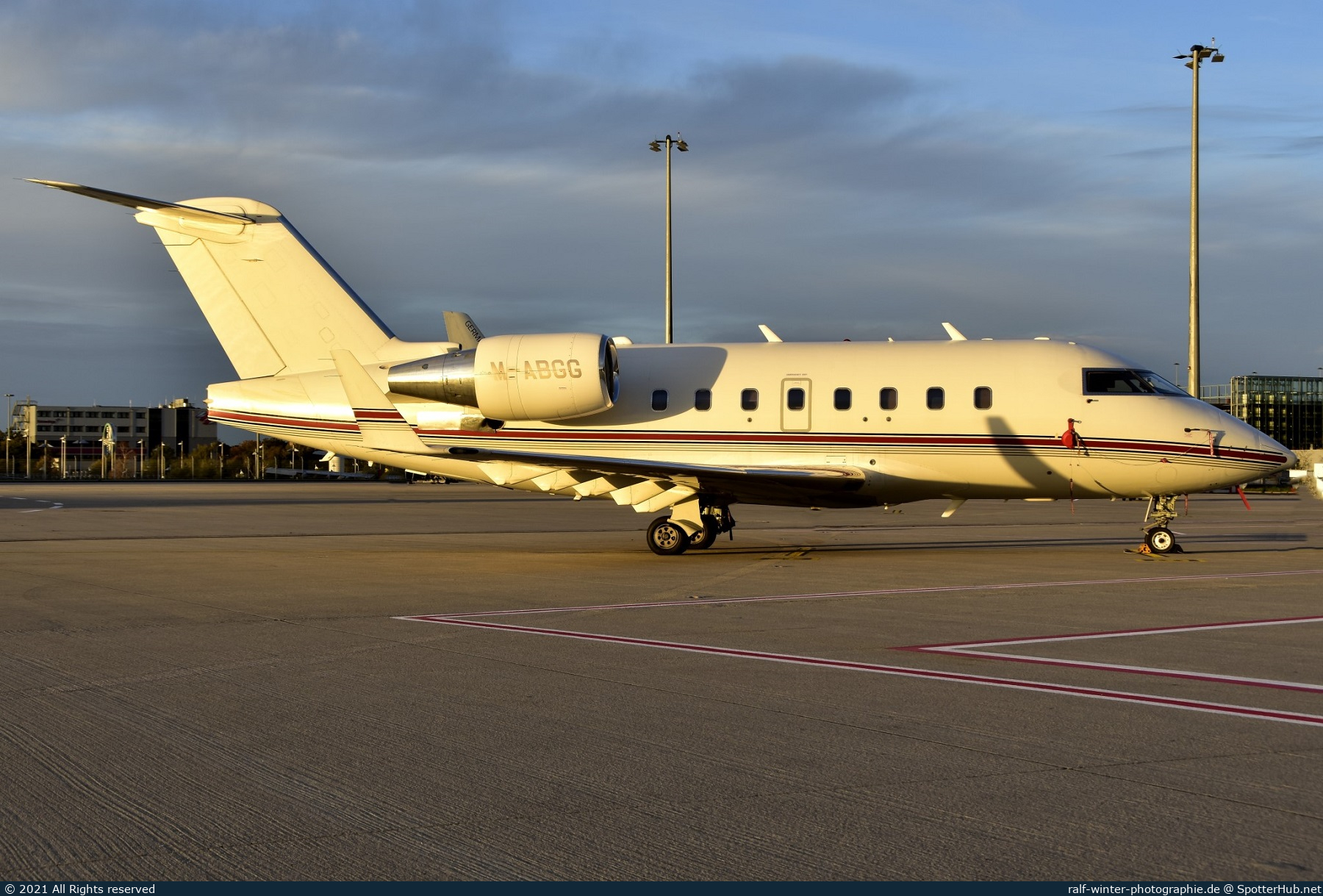Photo of M-ABGG - Bombardier Challenger 604 operated by Private