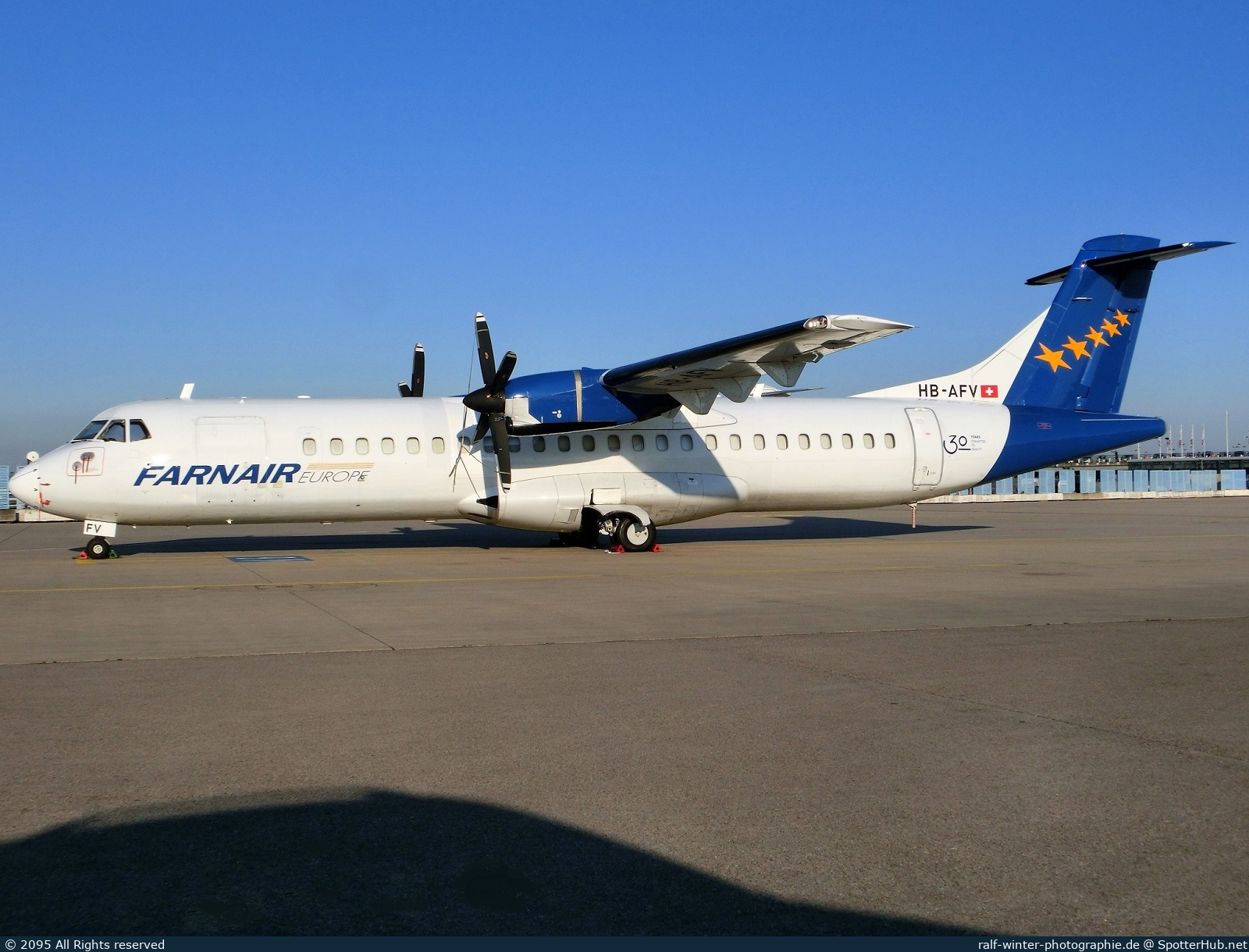 Photo of HB-AFV - ATR 72-202(F) operated by Farnair Switzerland