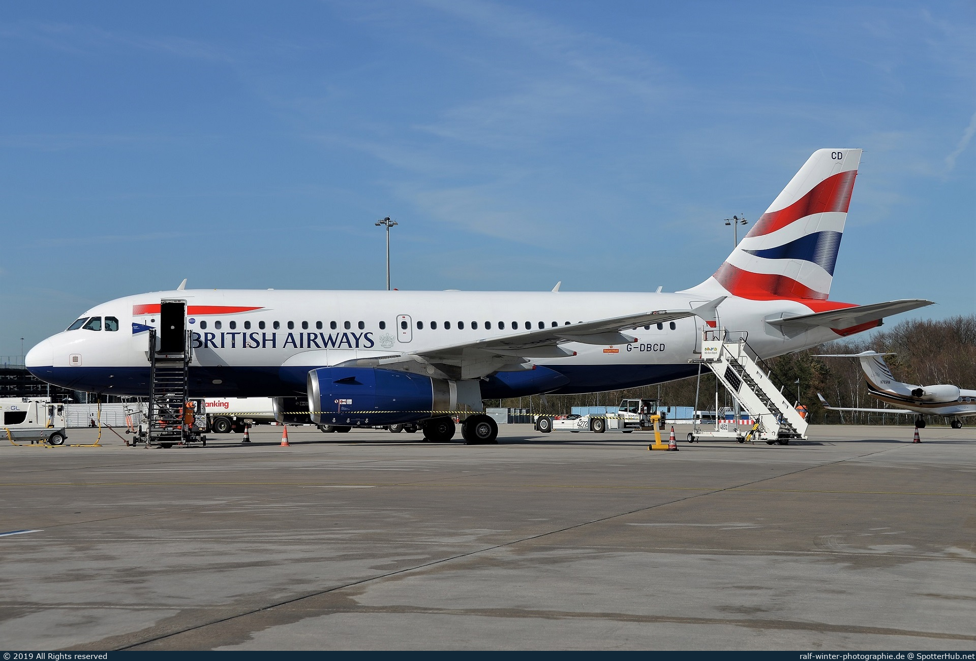 Photo of G-DBCD - Airbus A319-131 operated by British Airways