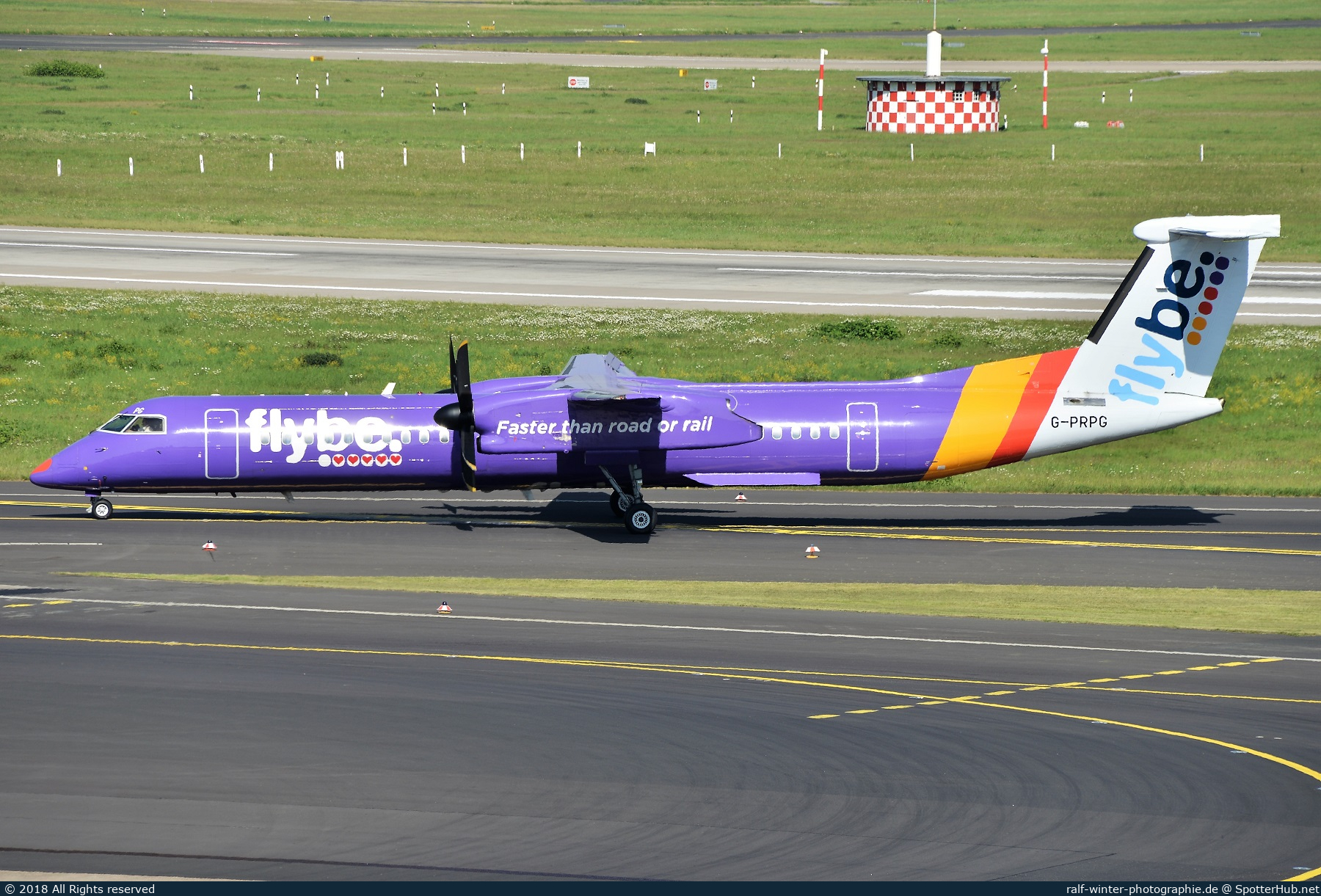 Photo of G-PRPG - Bombardier DHC-8-402 Dash 8 Q400 operated by flybe