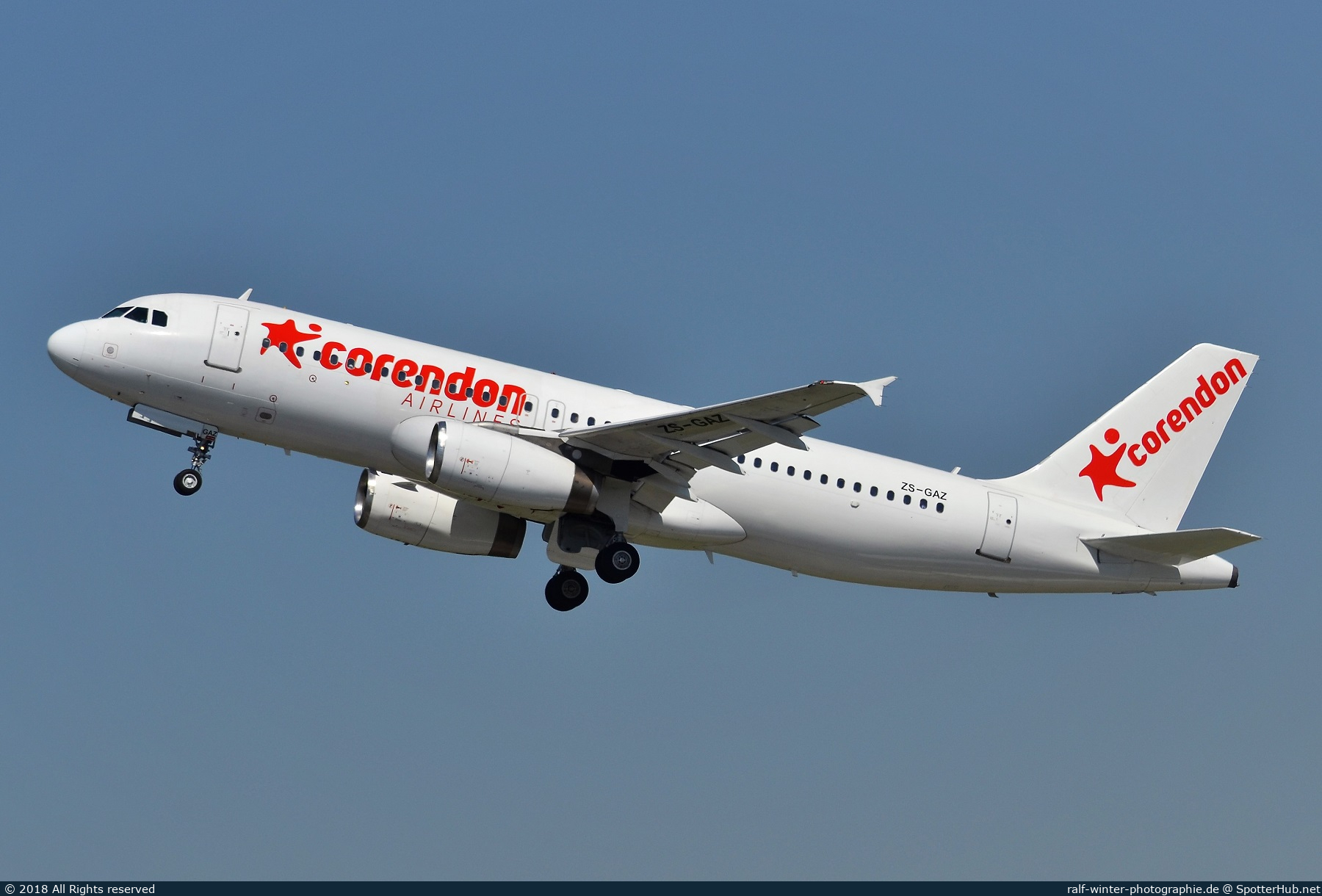 Photo of ZS-GAZ - Airbus A320-231 operated by Corendon Airlines (opb Global Aviation)