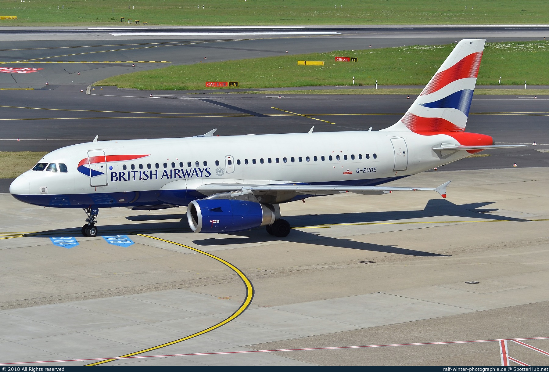 Photo of G-EUOE - Airbus A319-131 operated by British Airways