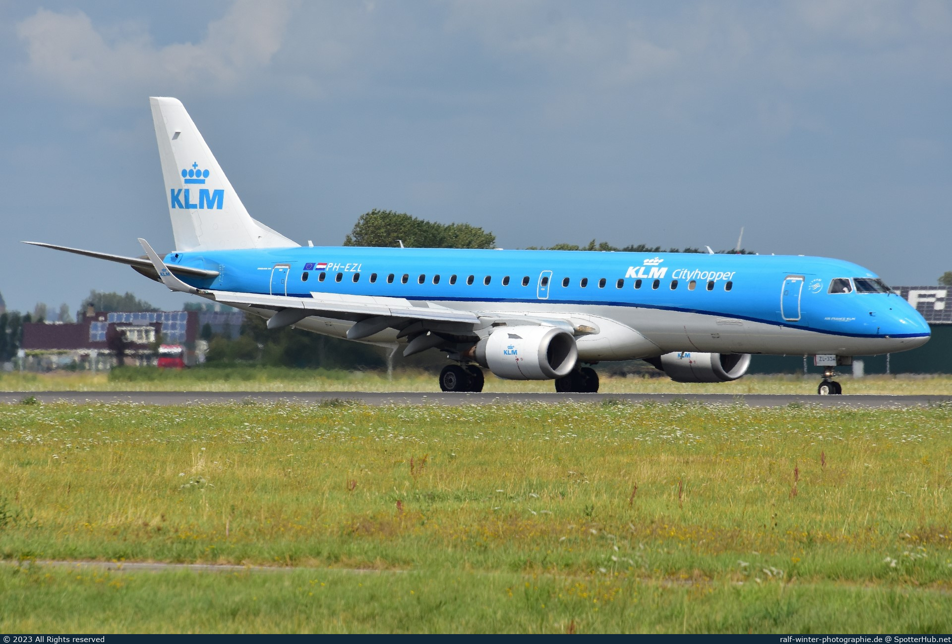 Photo of PH-EZL - Embraer ERJ-190STD operated by KLM Cityhopper