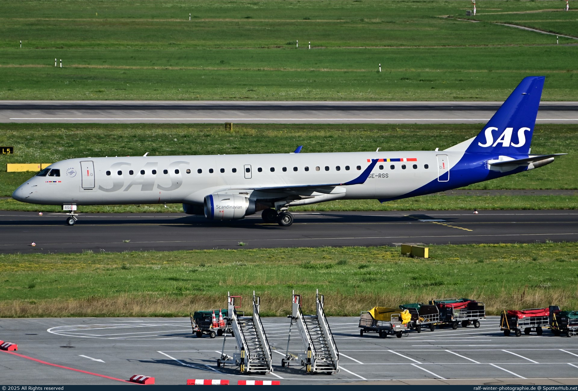 Photo of SE-RSS - Embraer ERJ-195LR operated by SAS Link