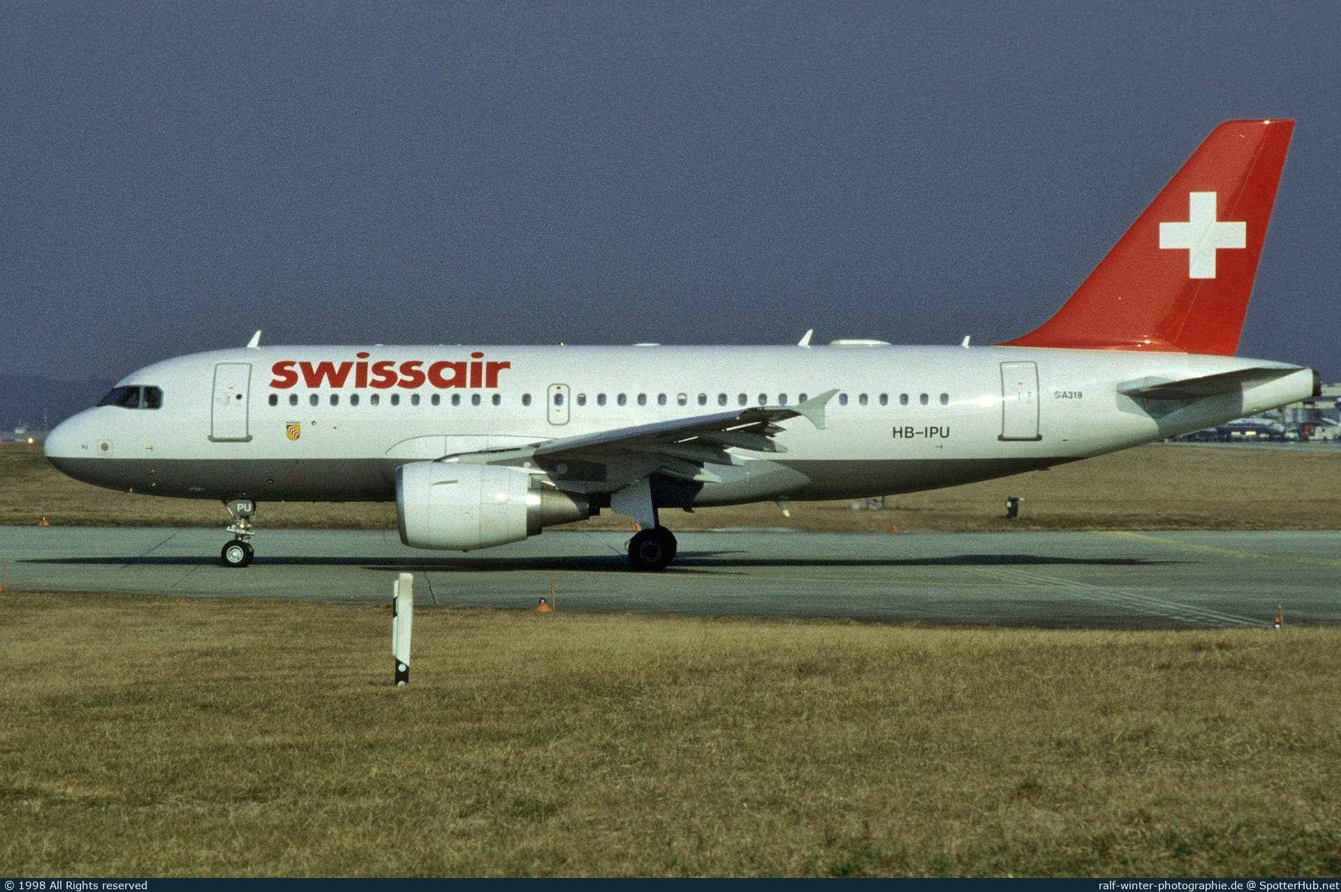 Photo of HB-IPU - Airbus A319-112 operated by Swissair