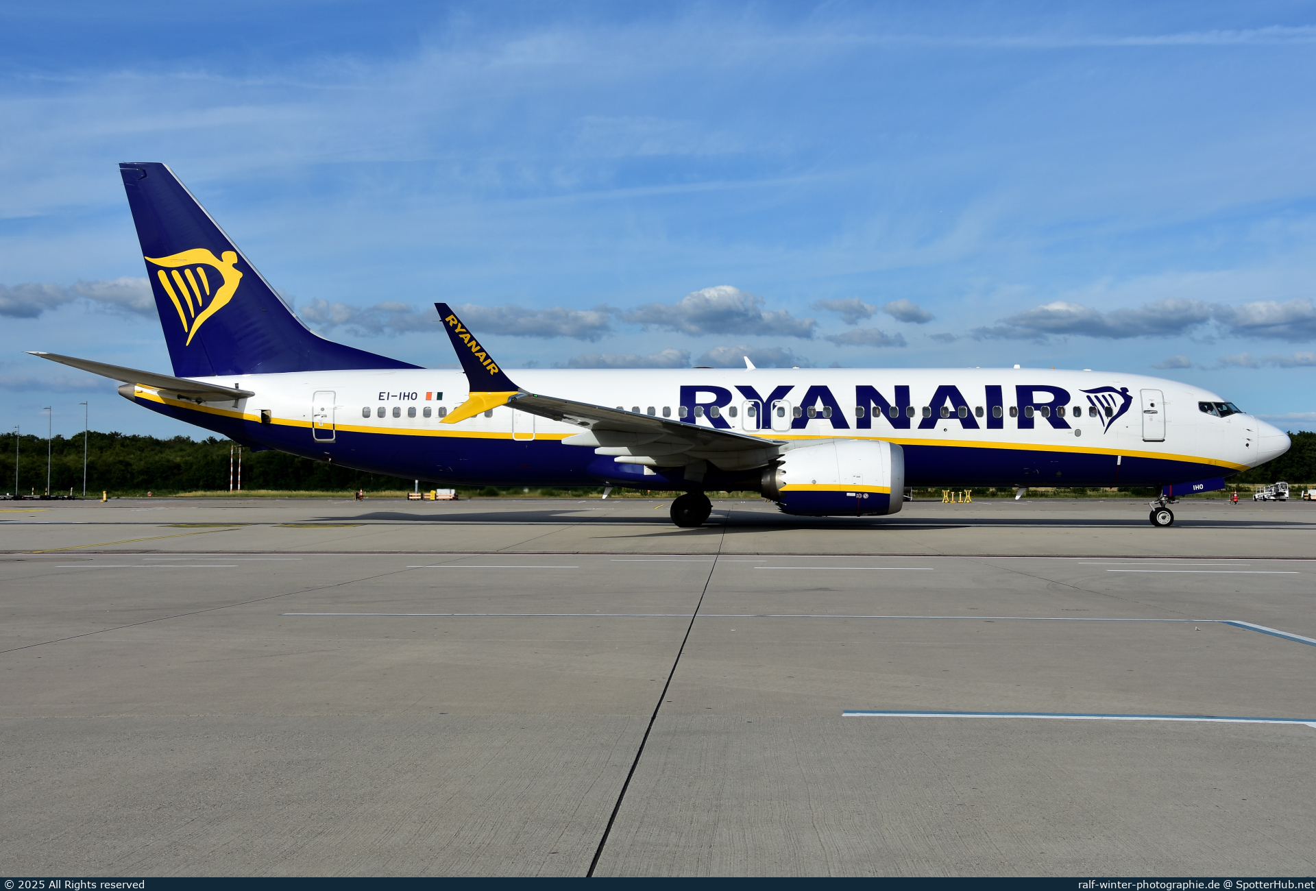 Photo of EI-IHO - Boeing 737 MAX 8-200 operated by Ryanair