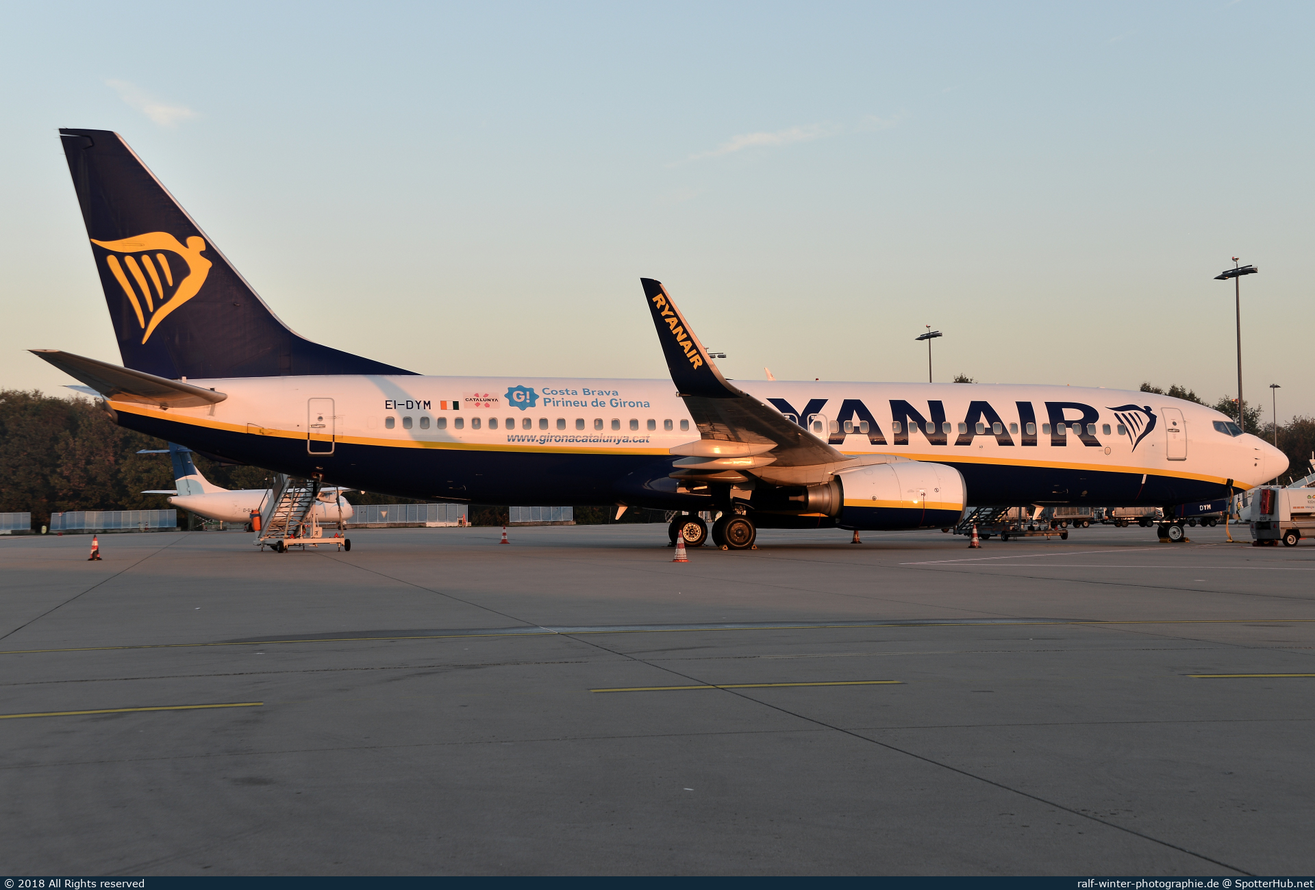 Photo of EI-DYM - Boeing 737-8AS operated by Ryanair