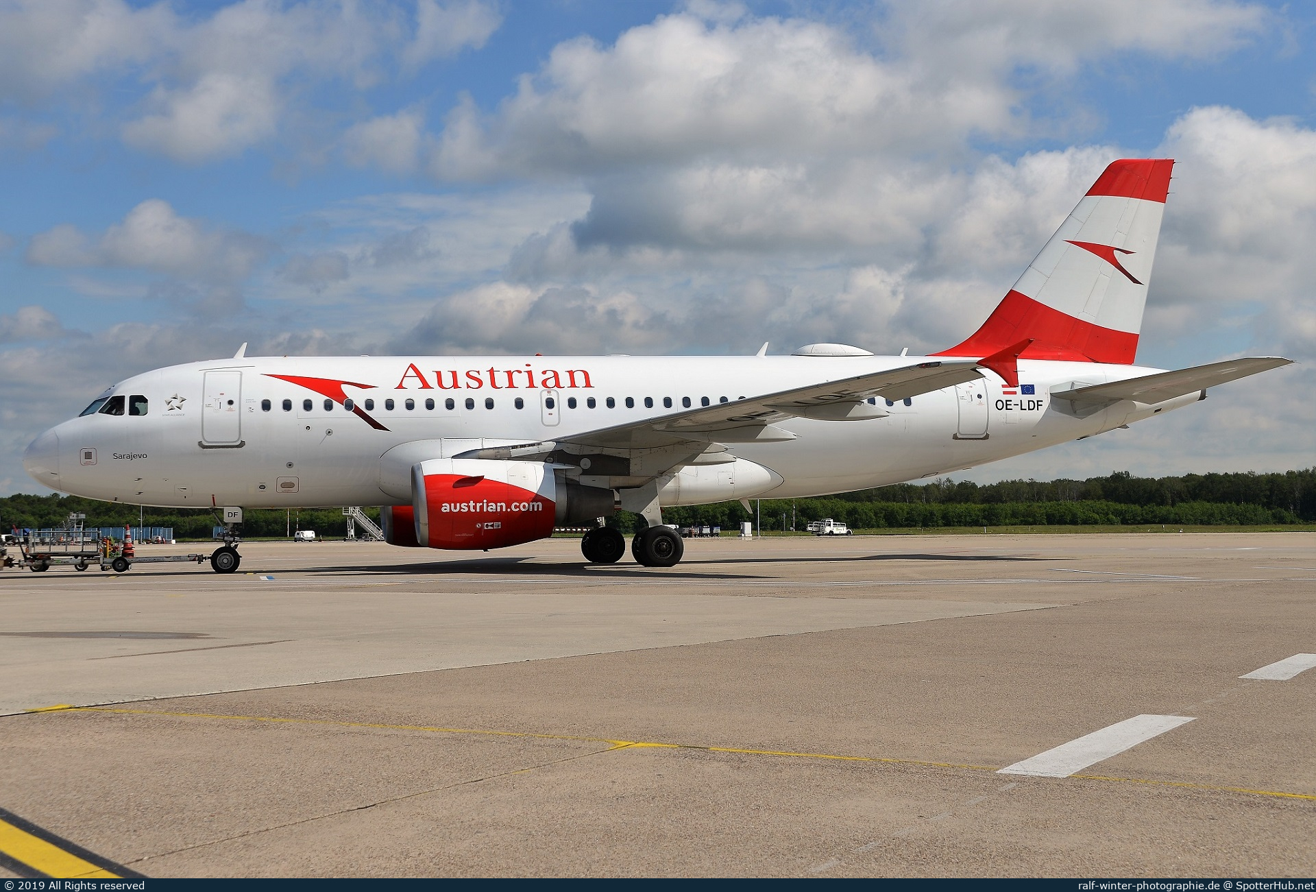 Photo of OE-LDE - Airbus A319-112 operated by Austrian Airlines