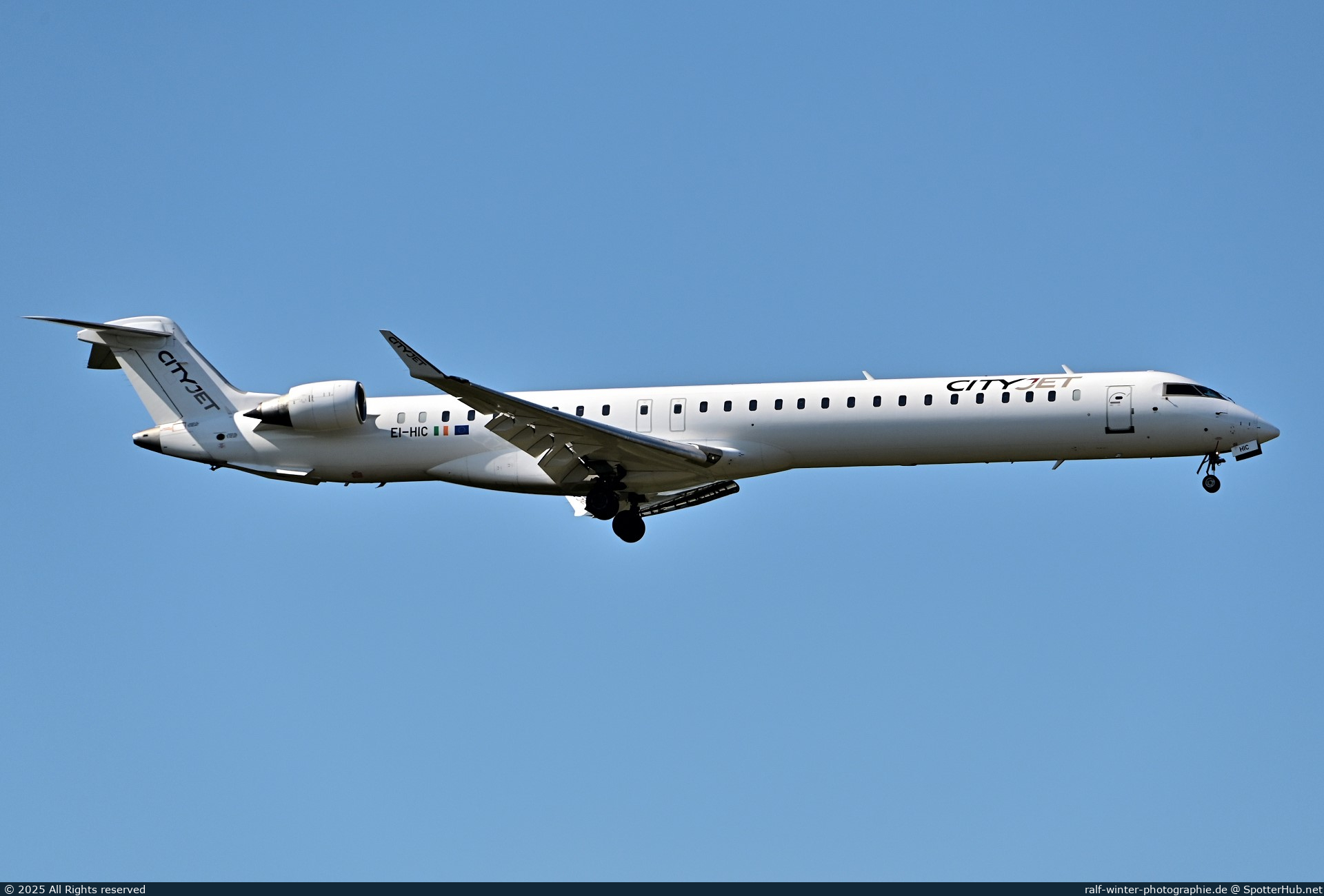 Photo of EI-HIC - Bombardier CRJ-1000EL operated by CityJet
