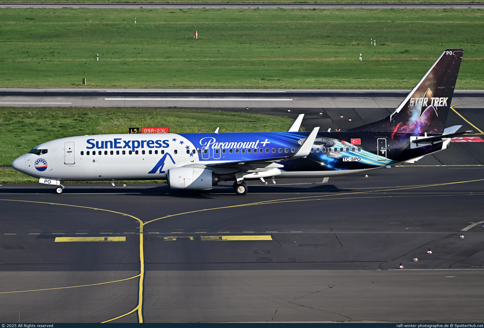 Photo of TC-SPO - Boeing 737-8MA operated by SunExpress