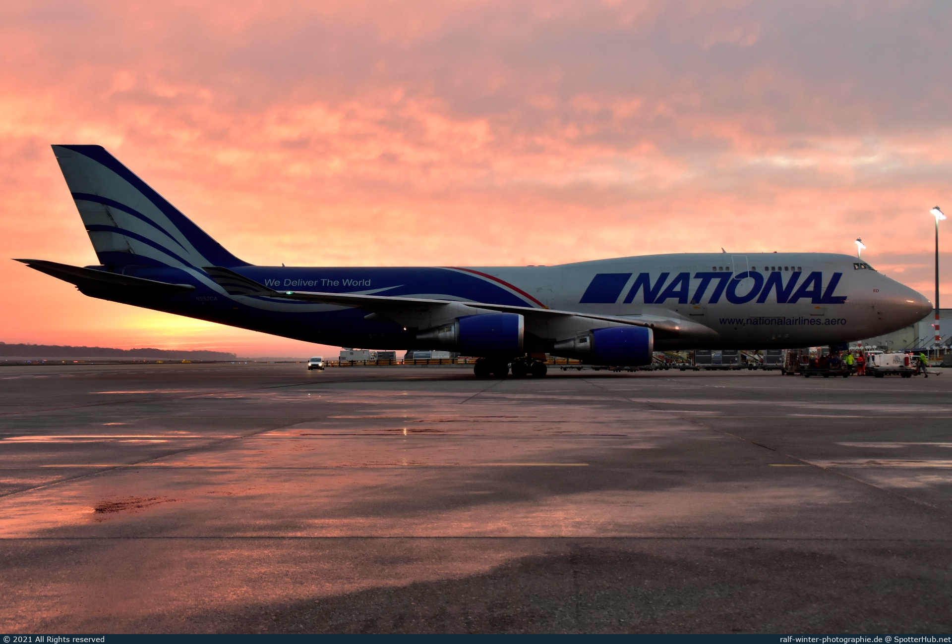 Photo of N952CA - Boeing 747-428(BCF) operated by National Airlines [2006]
