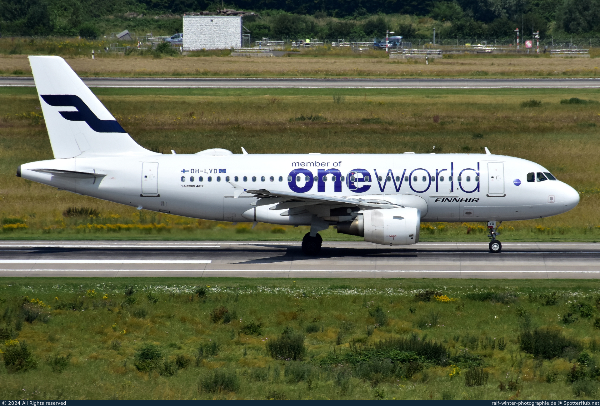 Photo of OH-LVD - Airbus A319-112 operated by Finnair