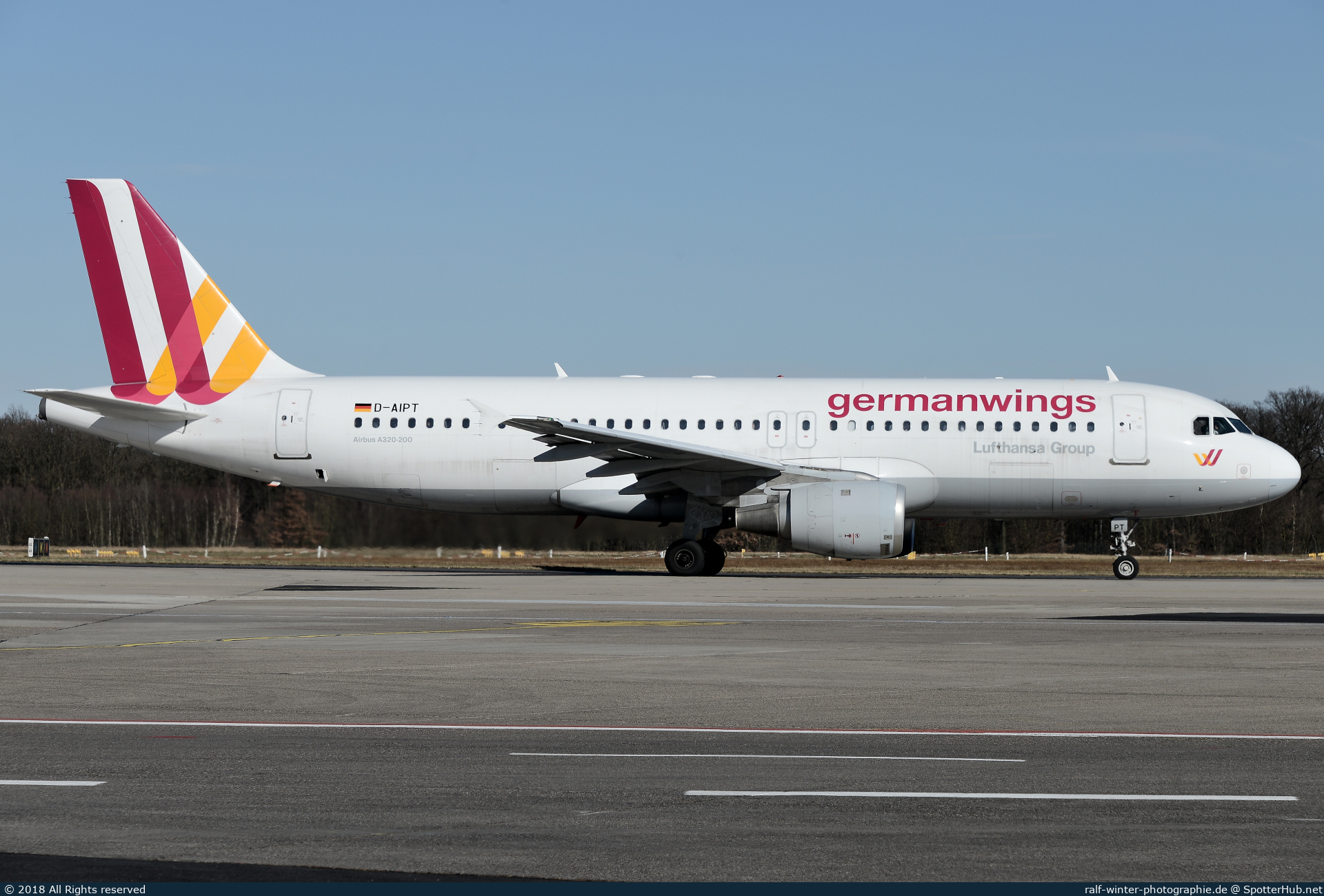 Photo of D-AIPT - Airbus A320-211 operated by Germanwings