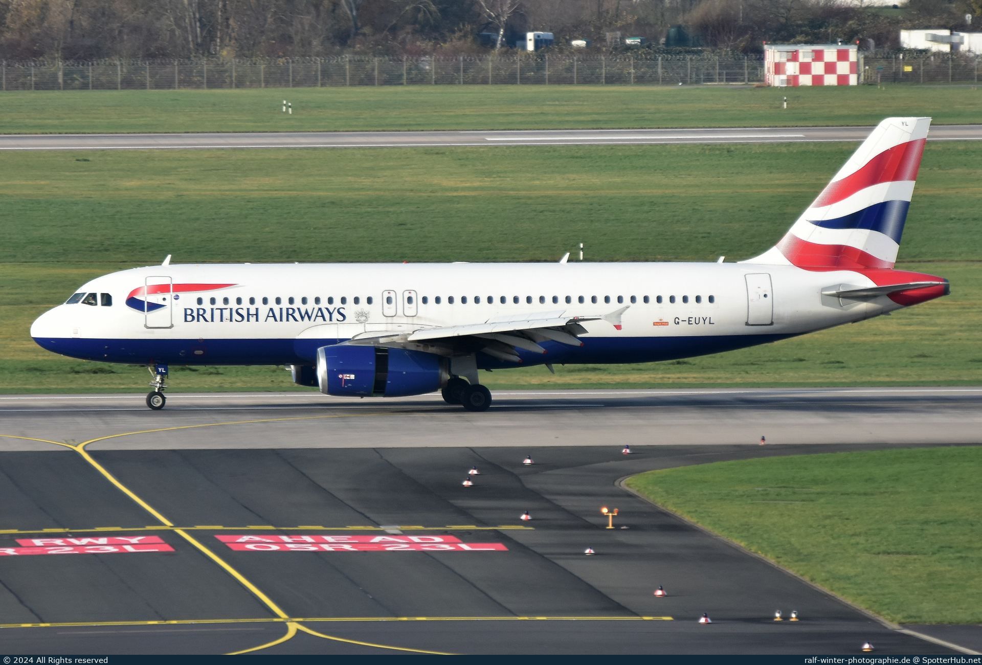 Photo of G-EUYL - Airbus A320-232 operated by British Airways