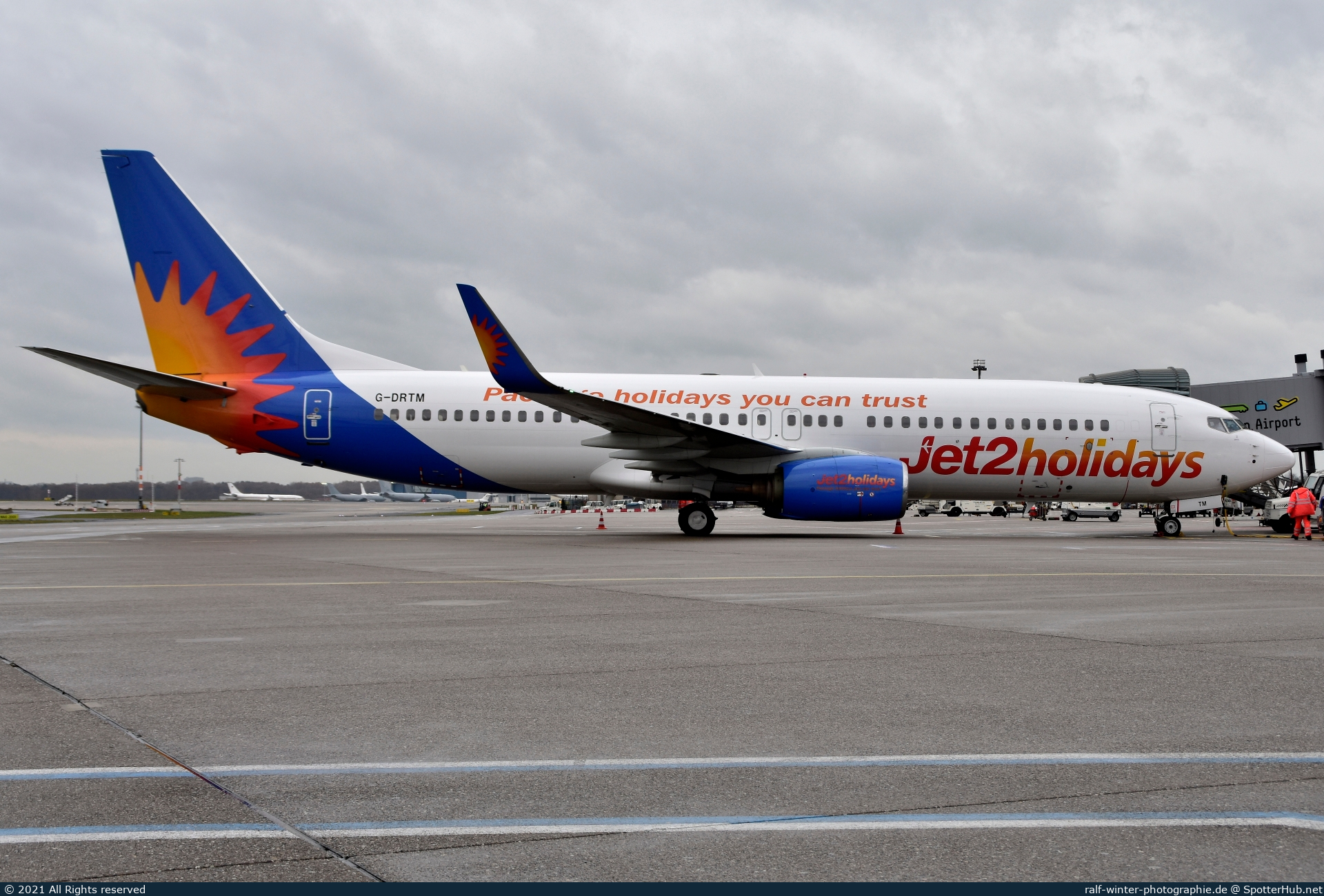 Photo of G-DRTM - Boeing 737-85P operated by Jet2