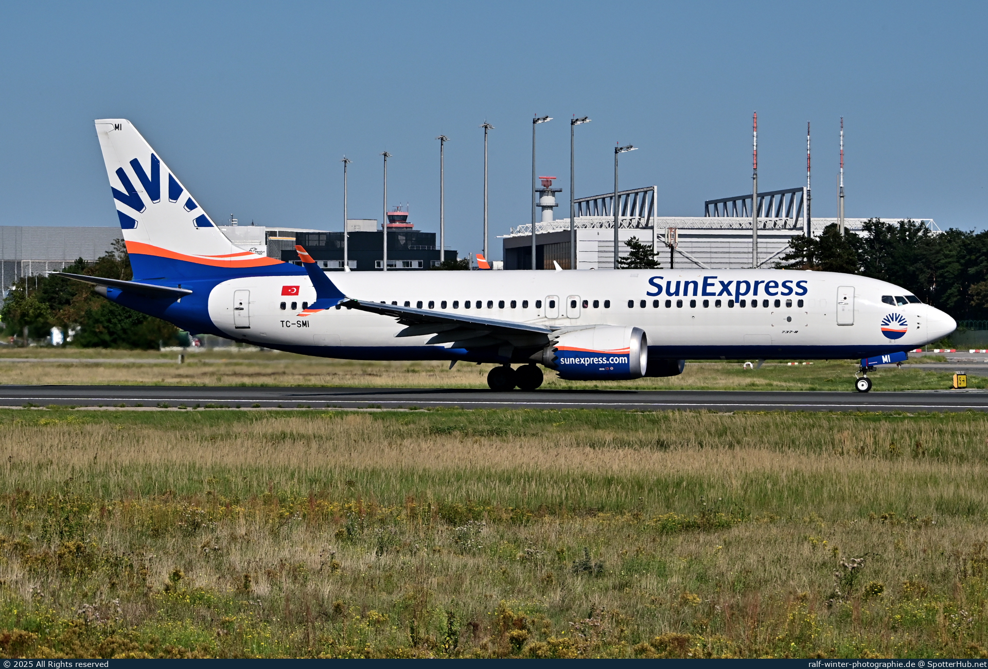 Photo of TC-SMI - Boeing 737 MAX 8 operated by SunExpress