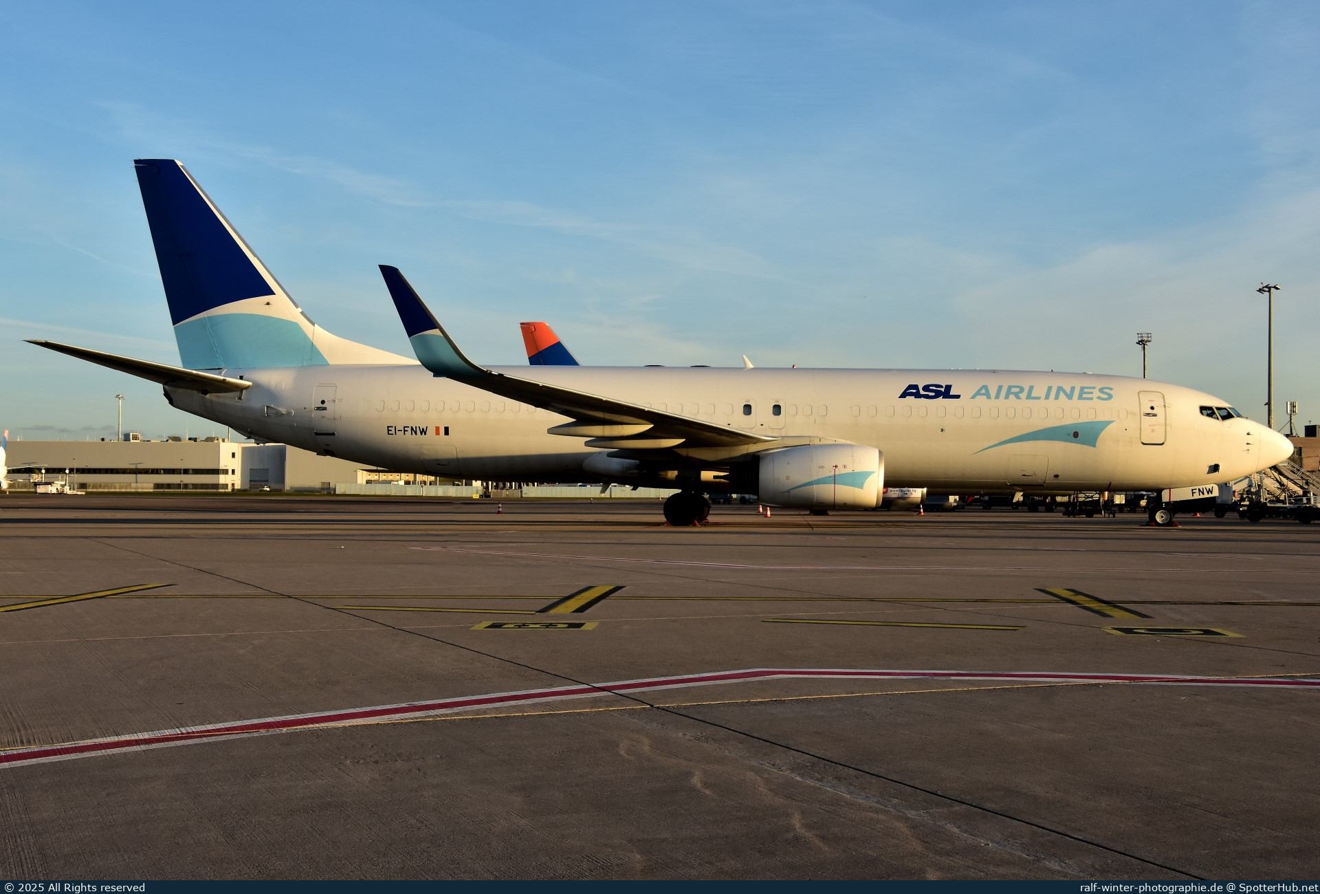 Photo of EI-FNW - Boeing 737-86N(BCF) operated by ASL Airlines Ireland