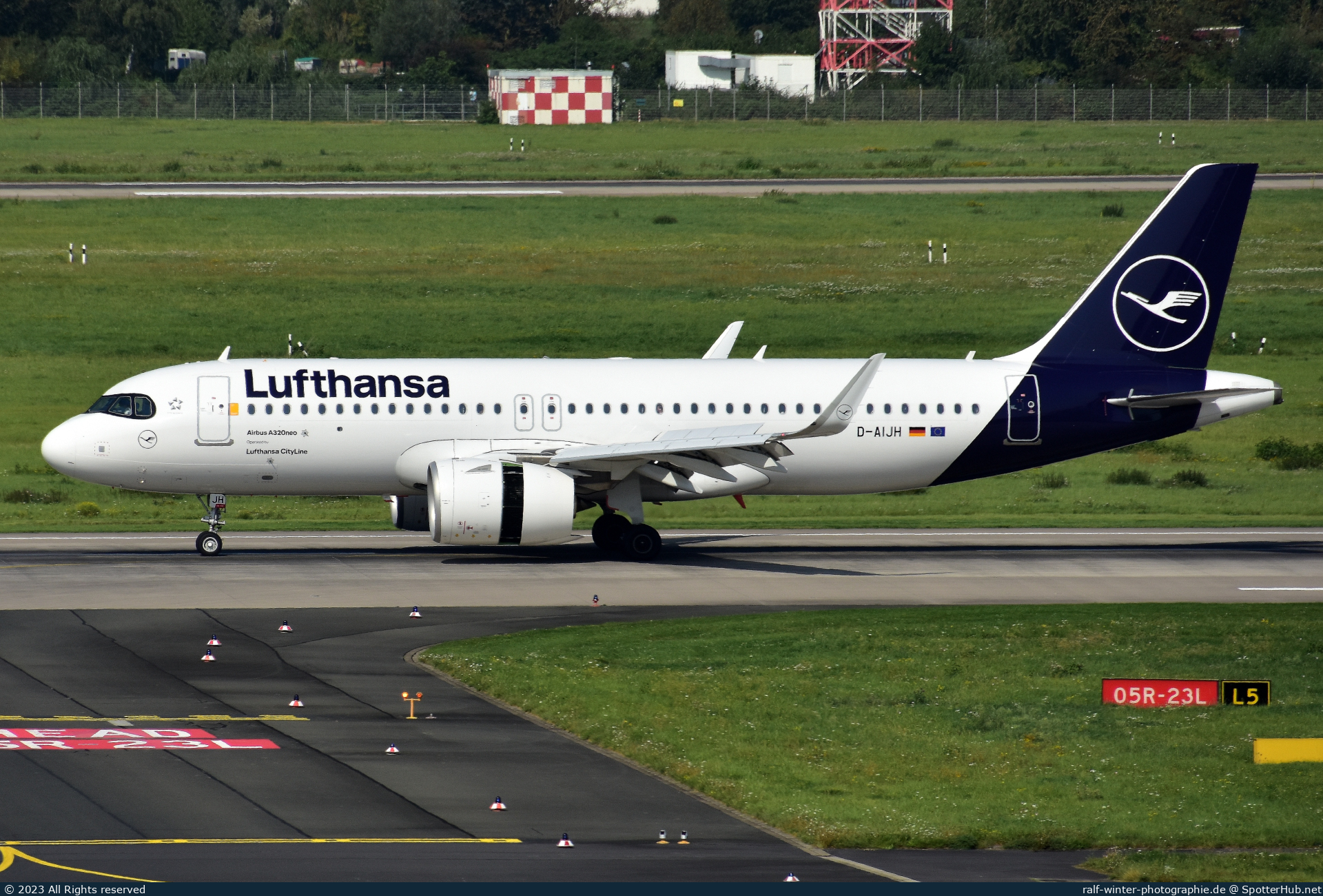 Photo of D-AIJH - Airbus A320-271N operated by Lufthansa CityLine