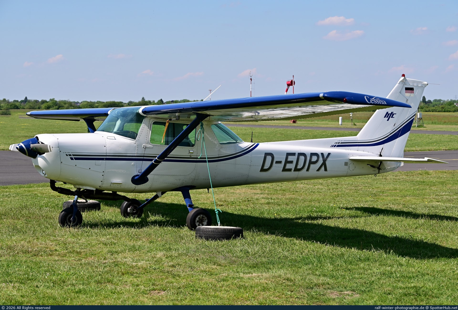 Photo of D-EDPX - Reims-Cessna F152 operated by Hanseatischer Fliegerclub Frankfurt