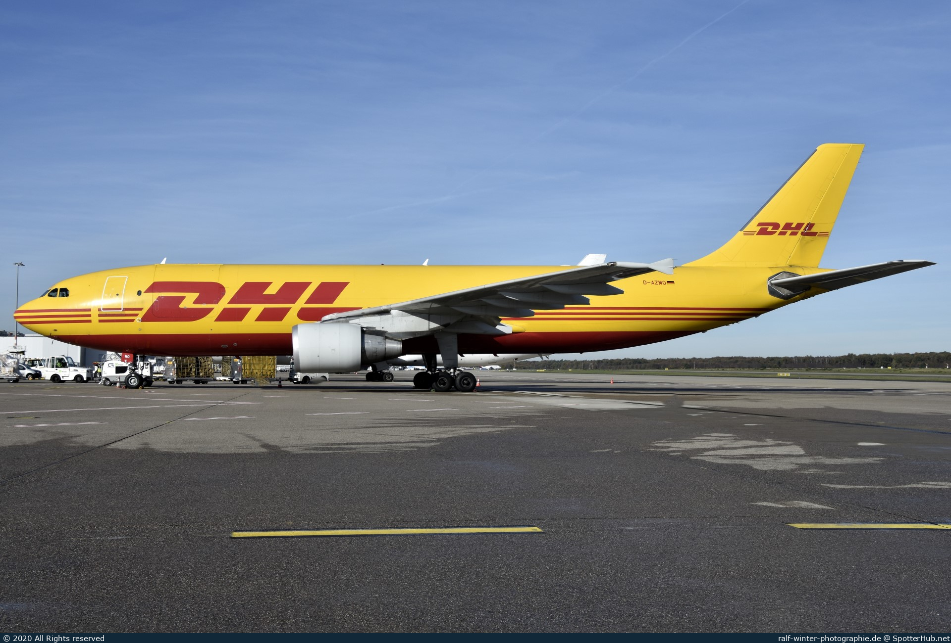 Photo of D-AZMO - Airbus A300B4-622R(F) operated by European Air Transport