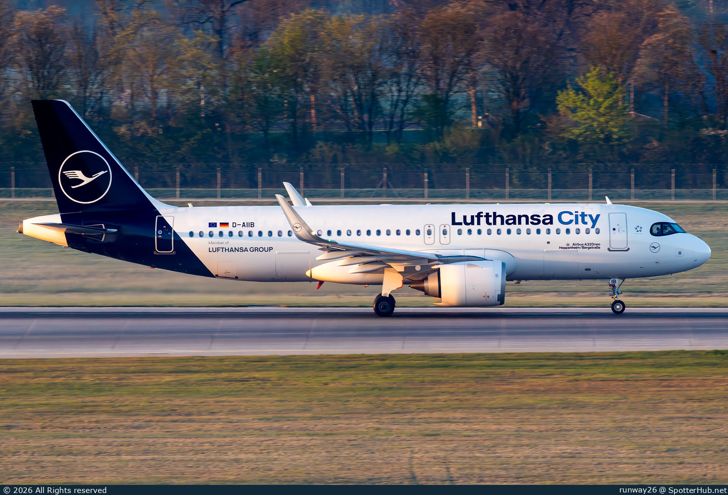 Photo of D-AIIB - Airbus A320-251N operated by Lufthansa City Airlines