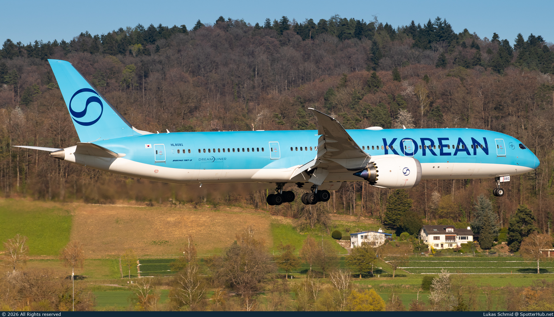 Photo of HL8081 - Boeing 787-9 Dreamliner operated by Korean Air