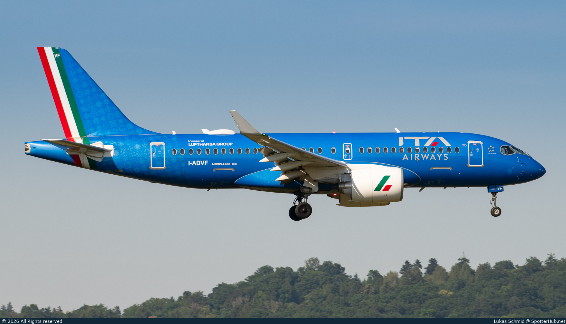 Photo of I-ADVF - Airbus A220-100 operated by ITA Airways